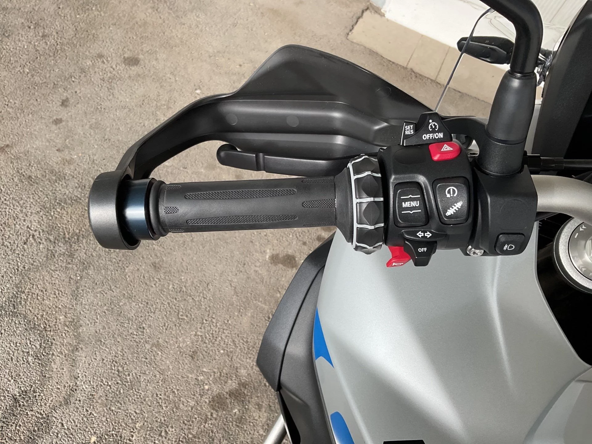 BMW F 900 GS Adventure | Ride Pro | DWA | Notruf