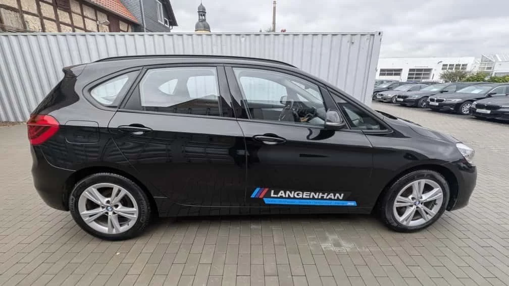 BMW 218d Active Tourer Advantage HiFi LED Navi Shz