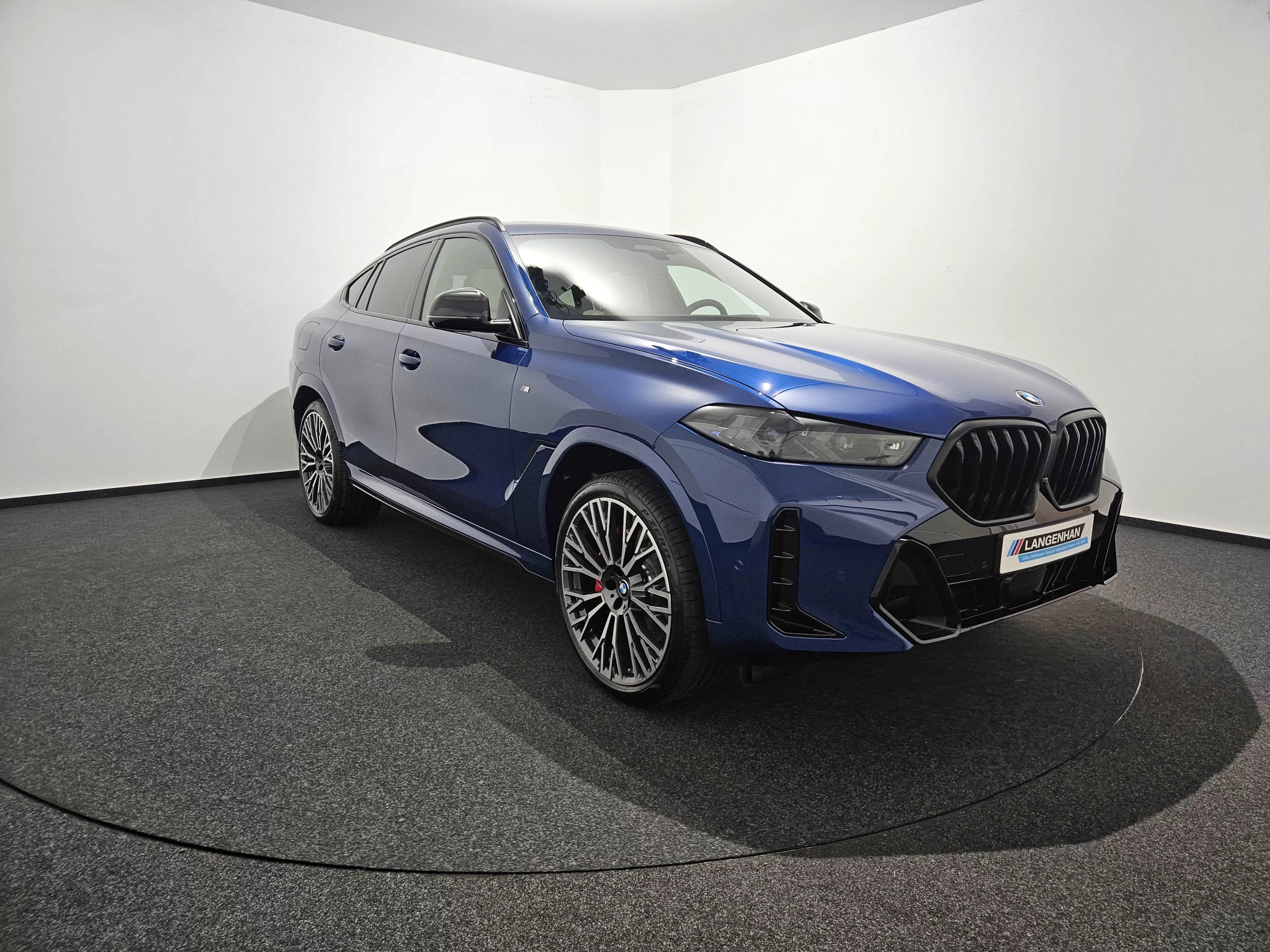 BMW X6 xDrive40d M Sport HUD AHK Pano Luftfahrwerk