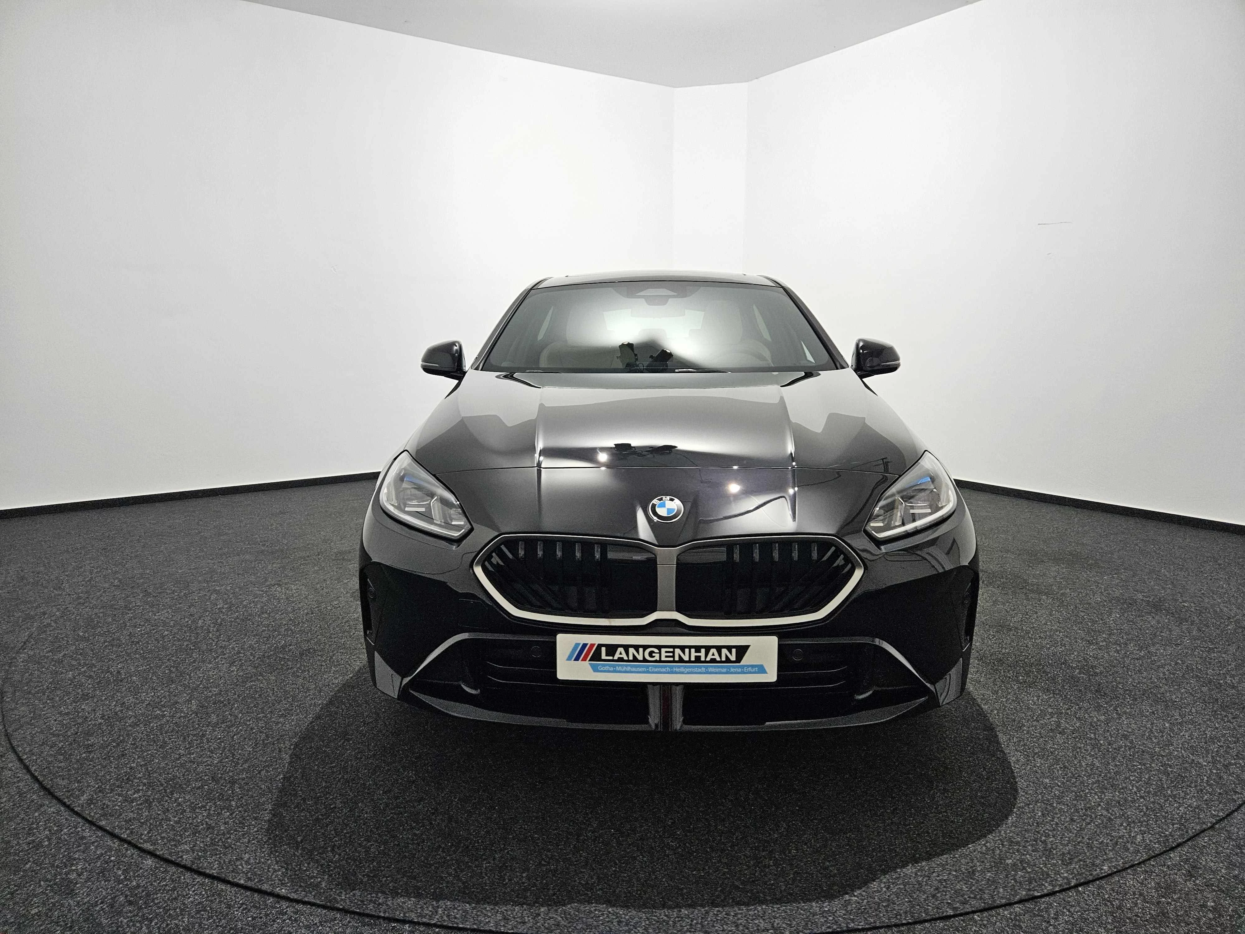 BMW 120d M Sport Premiumpaket Pano Harman Kardon