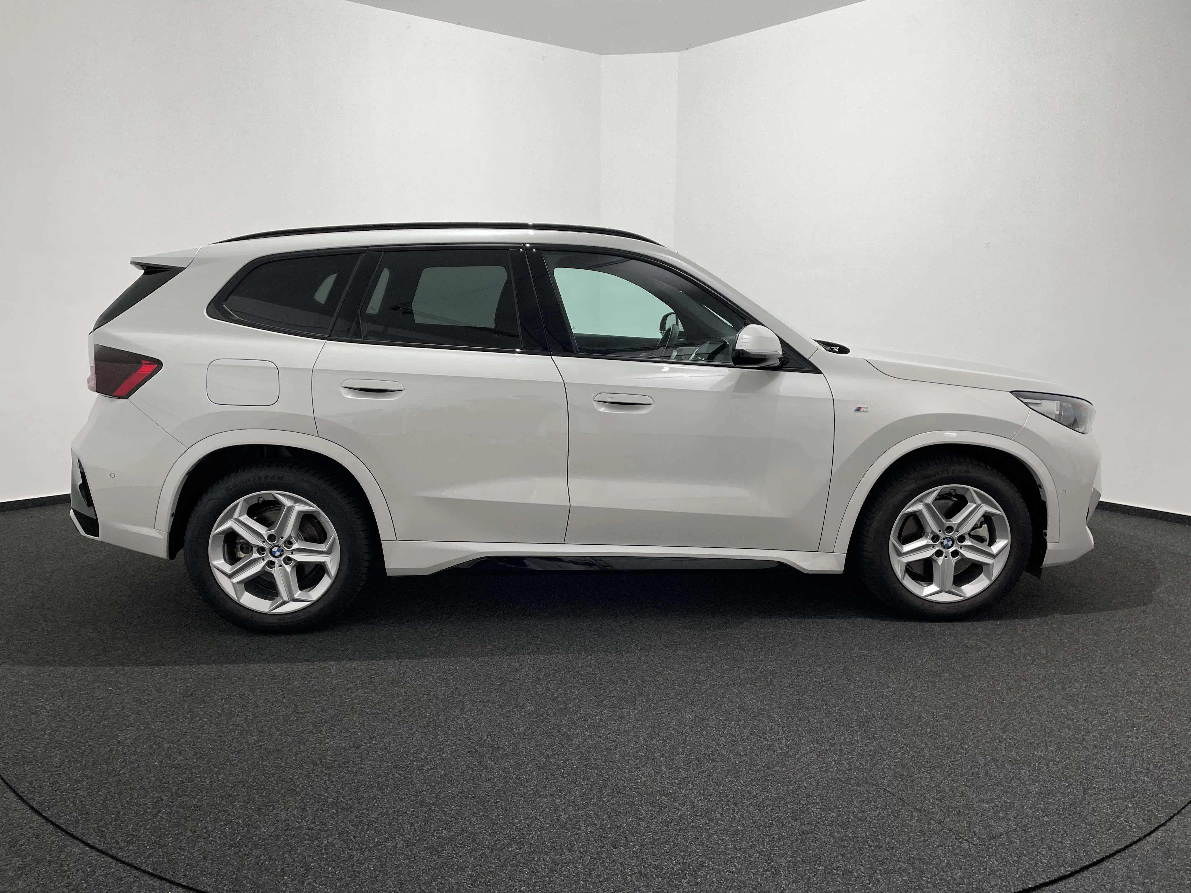 BMW X1 xDrive23d M SPORT/PANO/SITZ MEMORY/ADAP LED/DRIV ASS PLUS/SHZ/ADAP FW/KOMFORTZUG.