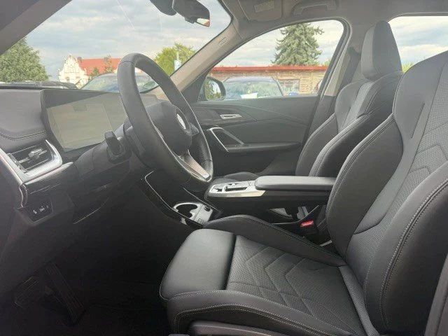 BMW X1 sDrive18d sDrive xLine AHK Lenkradheizung