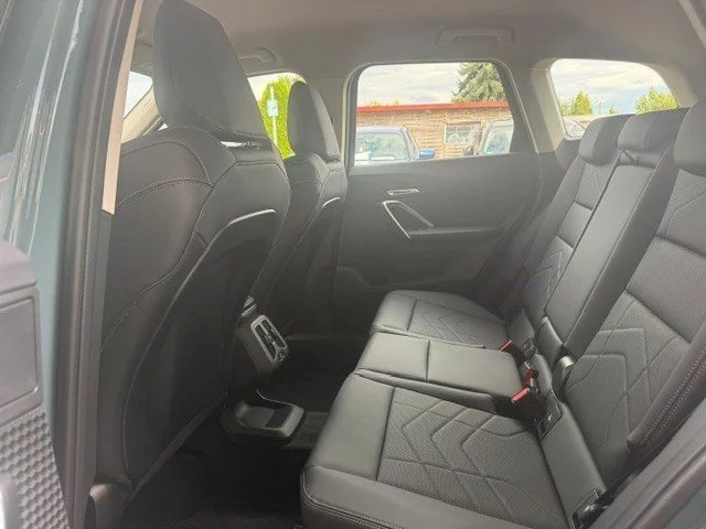 BMW X1 sDrive18d sDrive xLine AHK Lenkradheizung