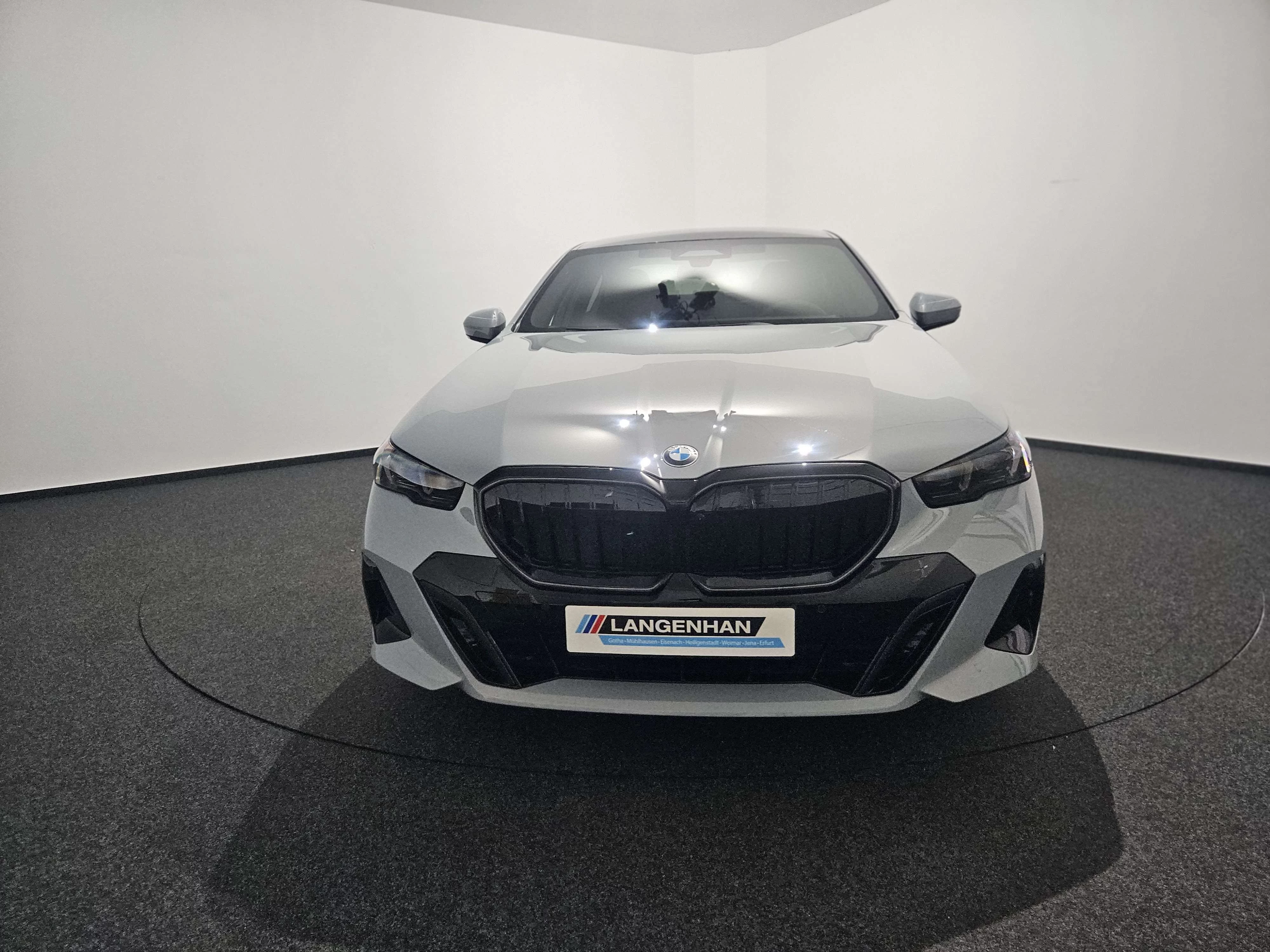 BMW 540d xDrive M Sport HUD AHK Harman Kardon