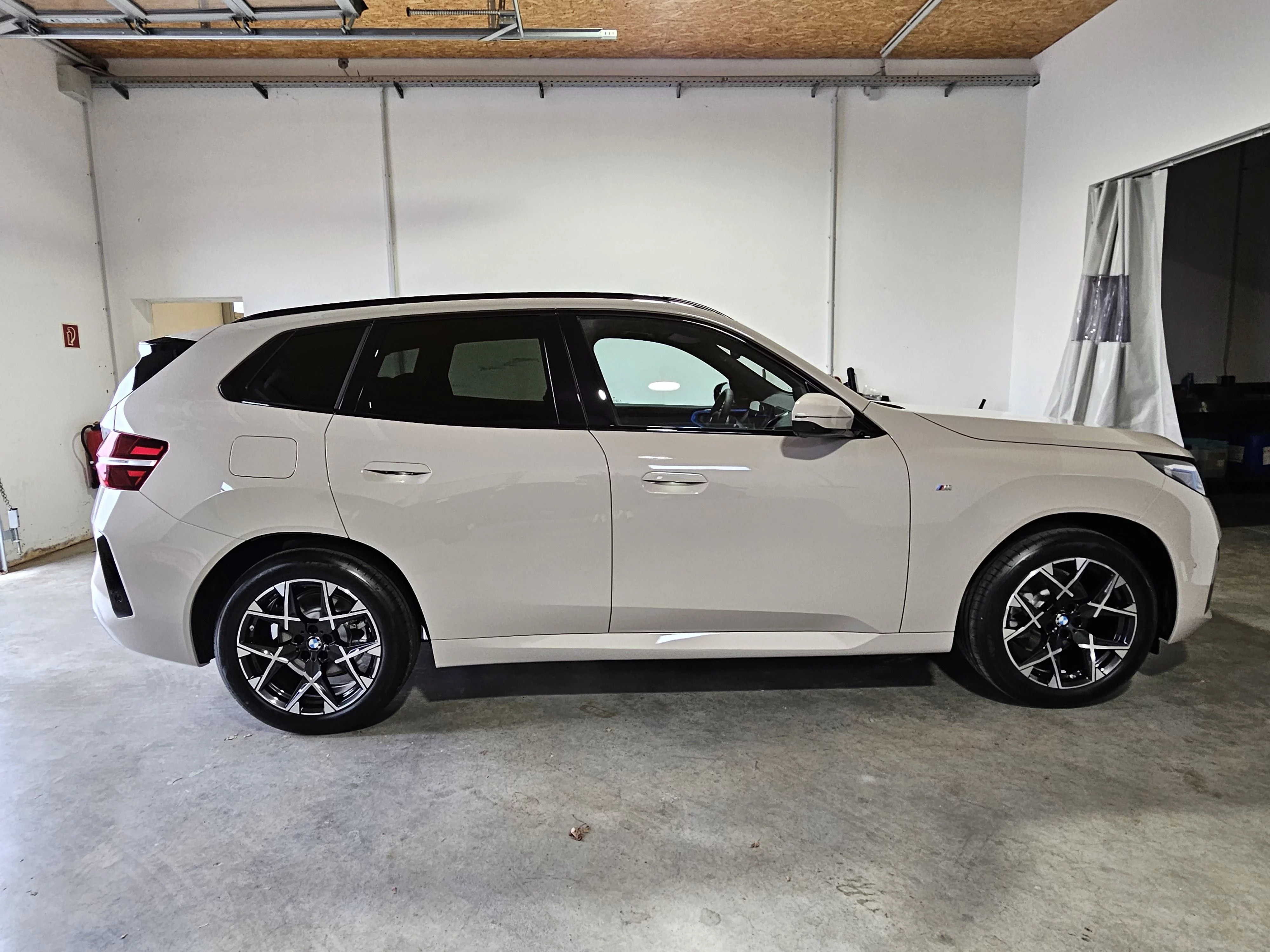BMW X3 30e xDrive M Sport Pano AHK Harman Kardon HUD