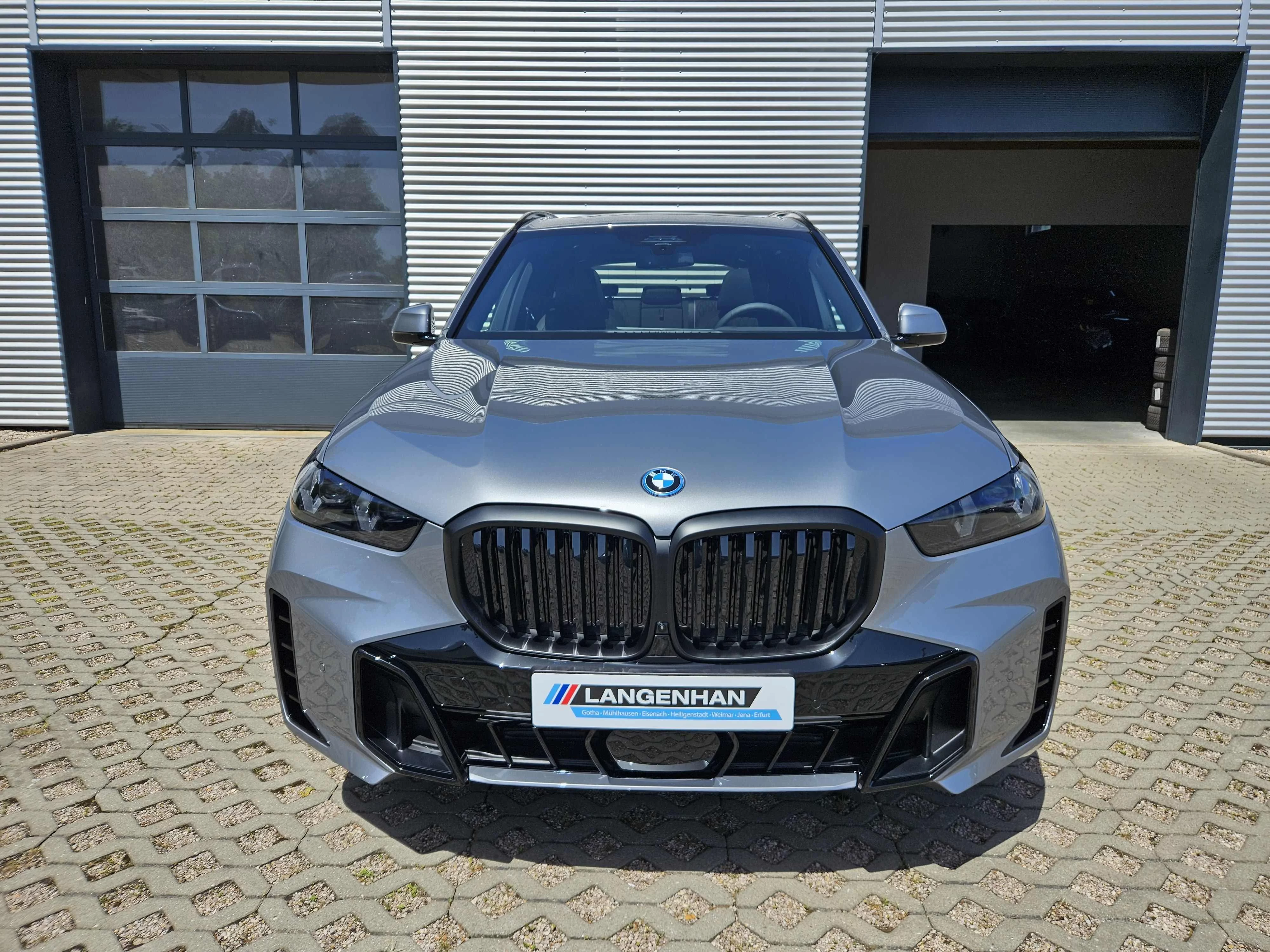 BMW X5 xDrive50e M Sport HUD Pano Softclose Luftfahrwerk