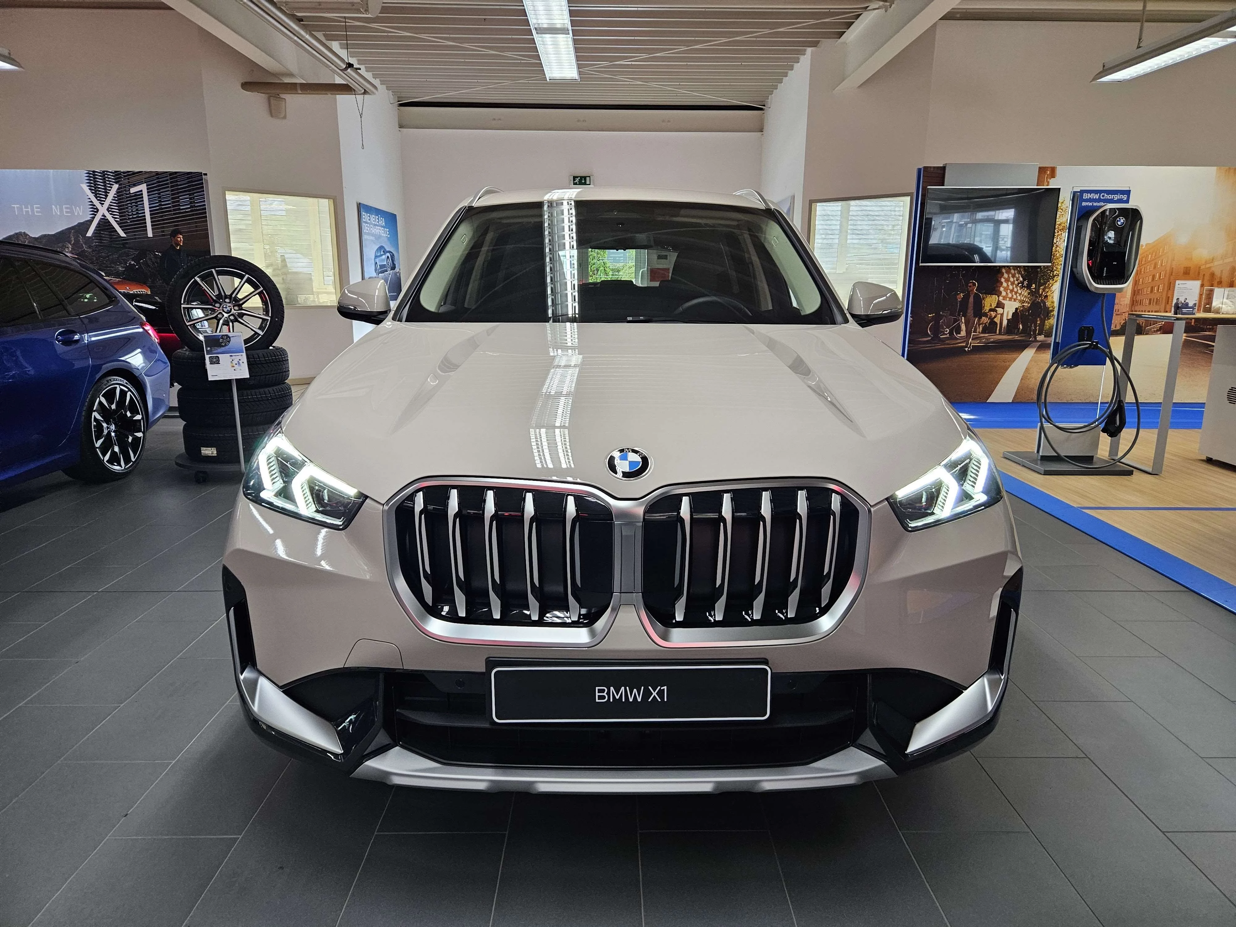 BMW X1 sDrive20i X Line Premiumpaket Massage AHK