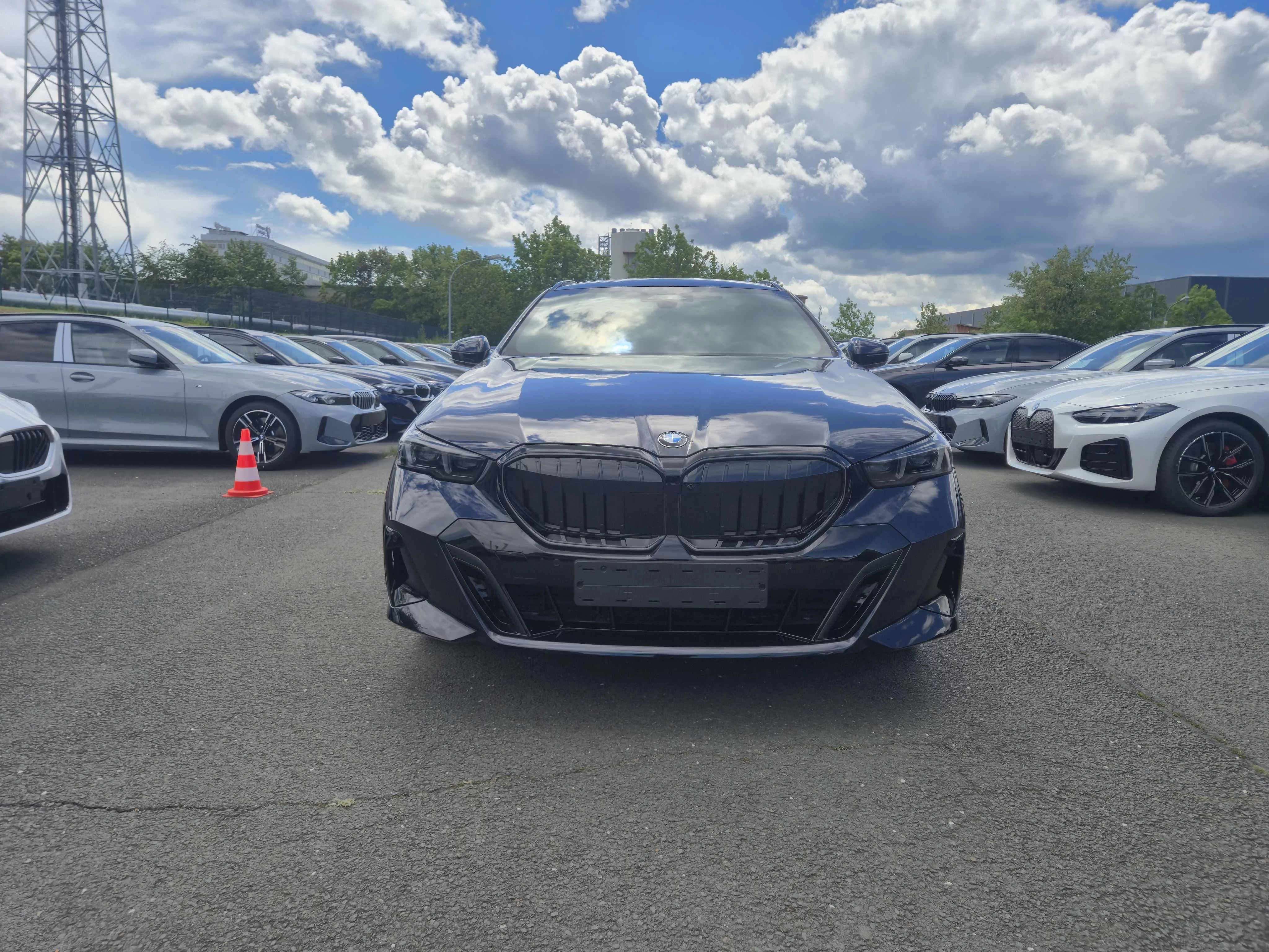 BMW 540d xDrive MSport HUD B&W AHK Sitzlüstung