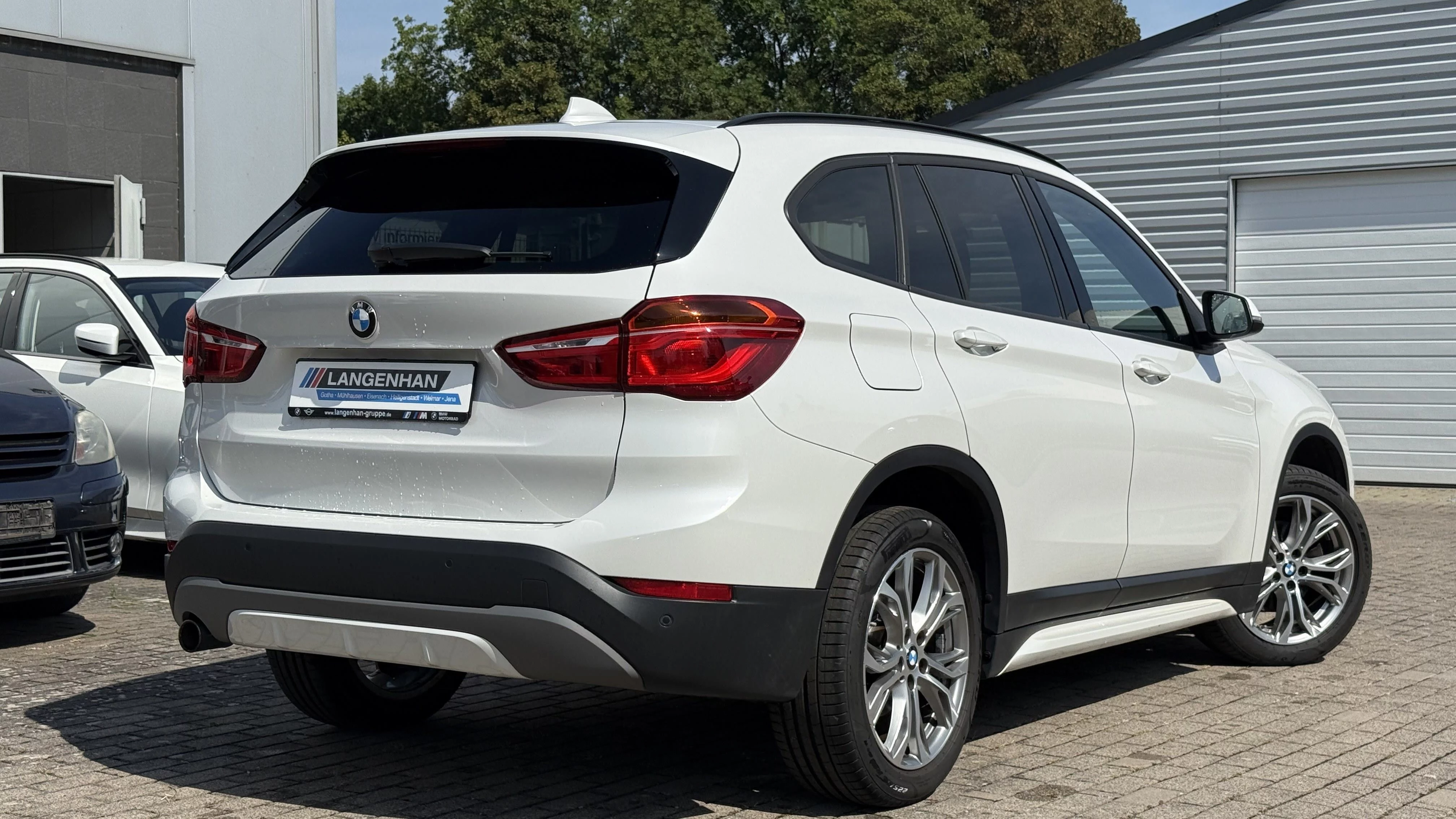 BMW X1 sDrive18d Sport Line LED Navi SHZ PDC Tempo