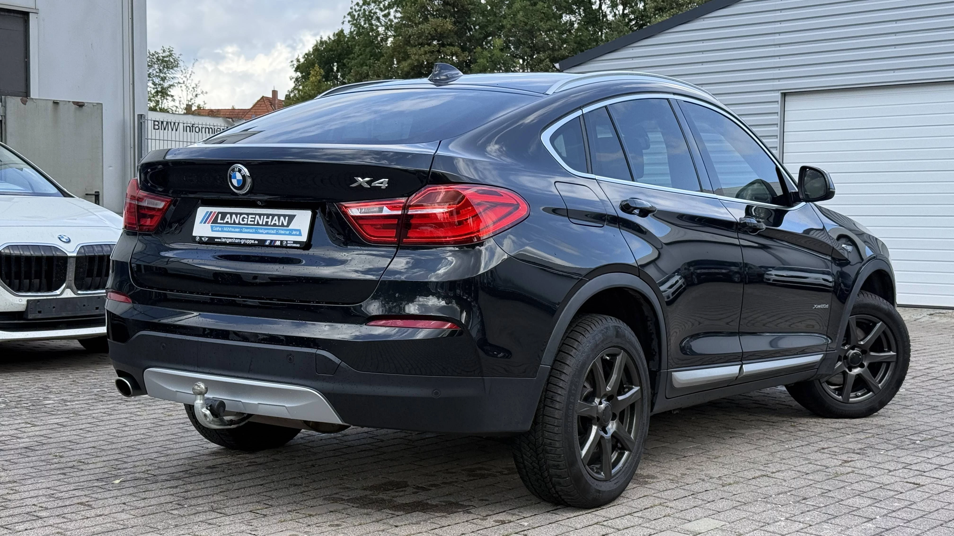 BMW X4 xDrive20d xLine Xenon Navi Prof HUD AHK Kamera KRH SHZ PDC Tempo