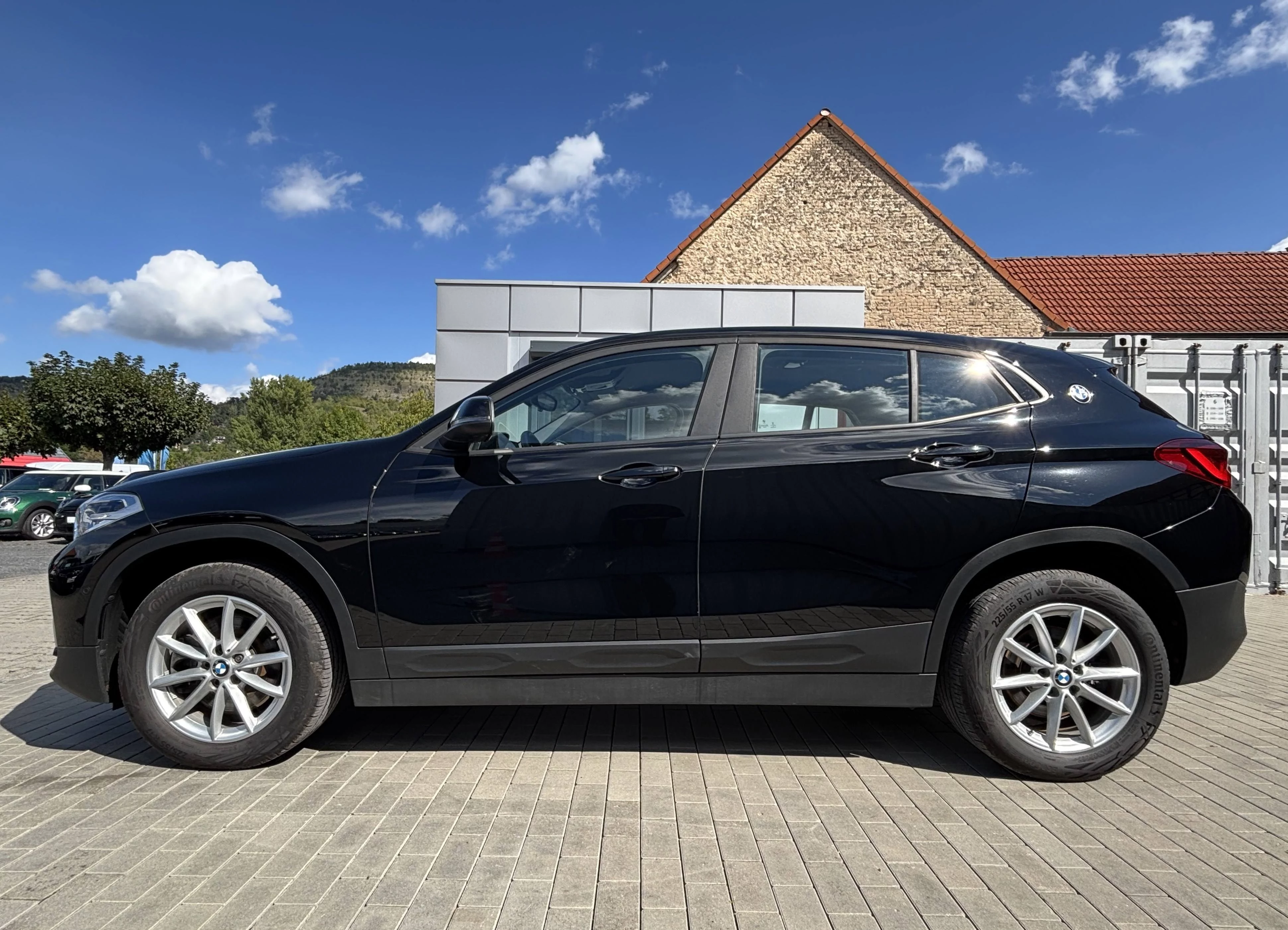 BMW X2 xDrive20d LED Navi Plus HUD SHZ PDC Tempo