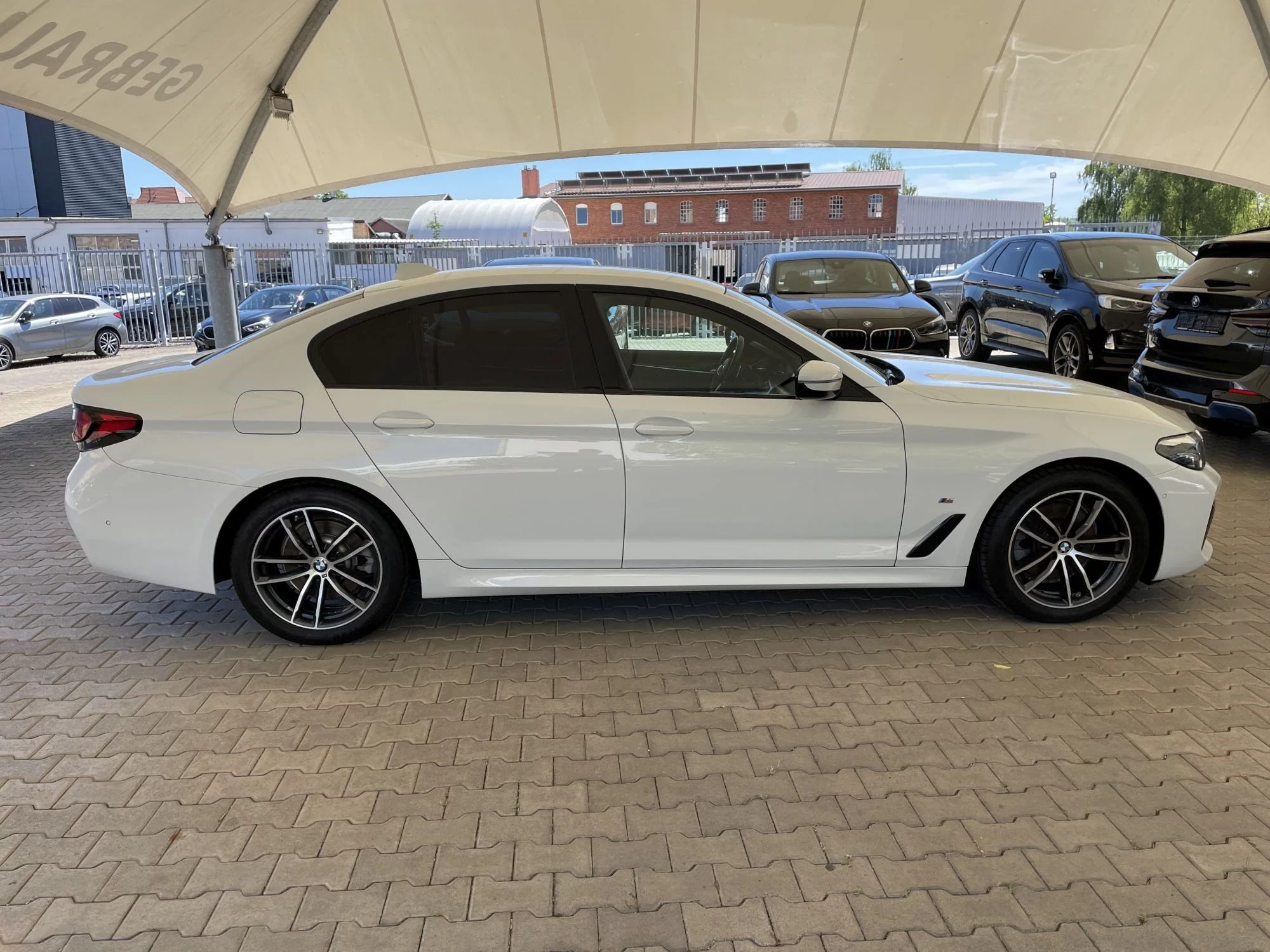 BMW 520d ///M Sport LED LC Prof Memory SHZ PDC Tempo