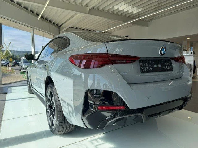 BMW i4 eDrive40 M Sport HIFI SHZ adapt. LED