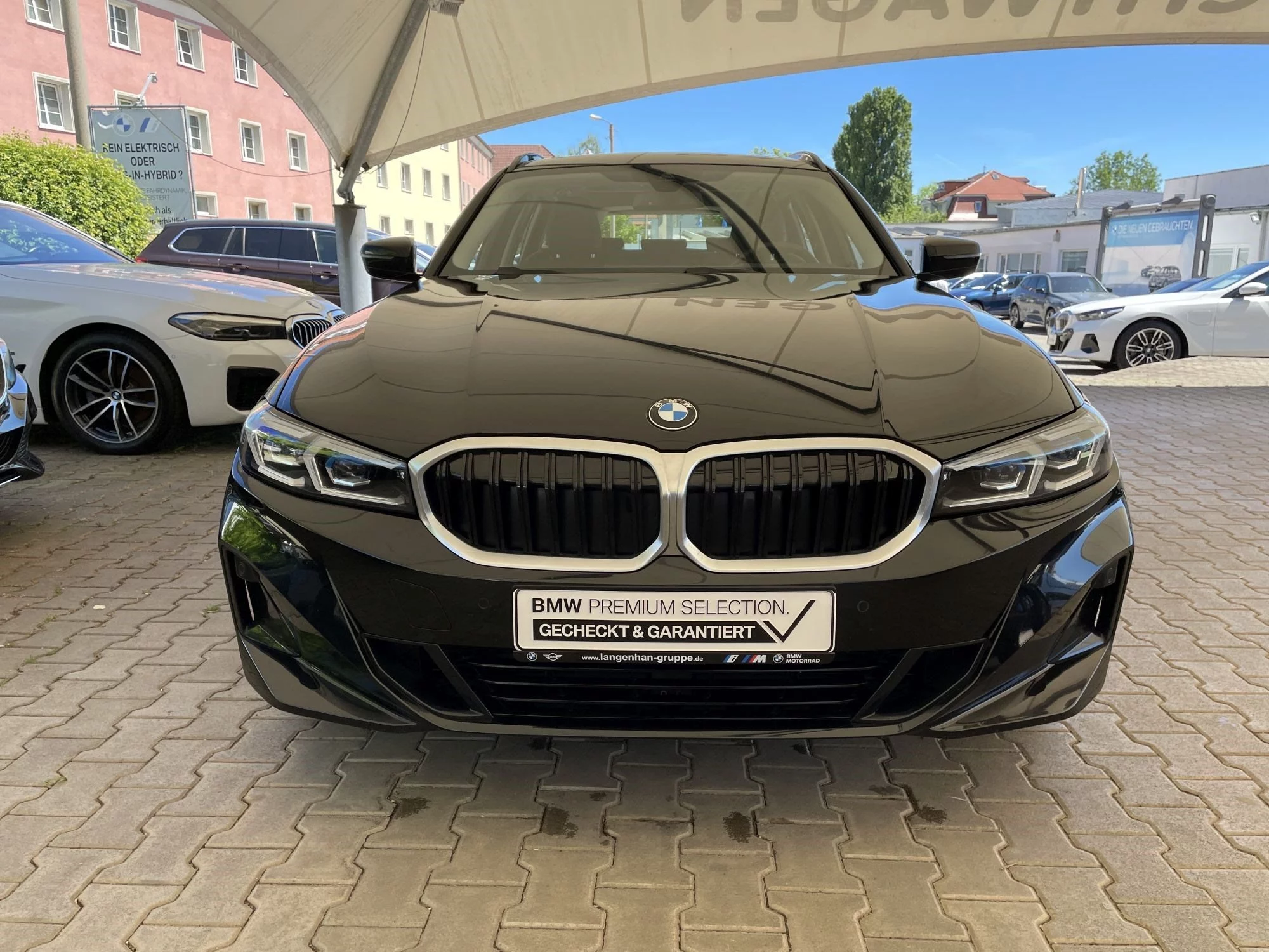 BMW 320i LED LC Prof Head-Up Pano Kamera Komfortzg SHZ PDC Tempo