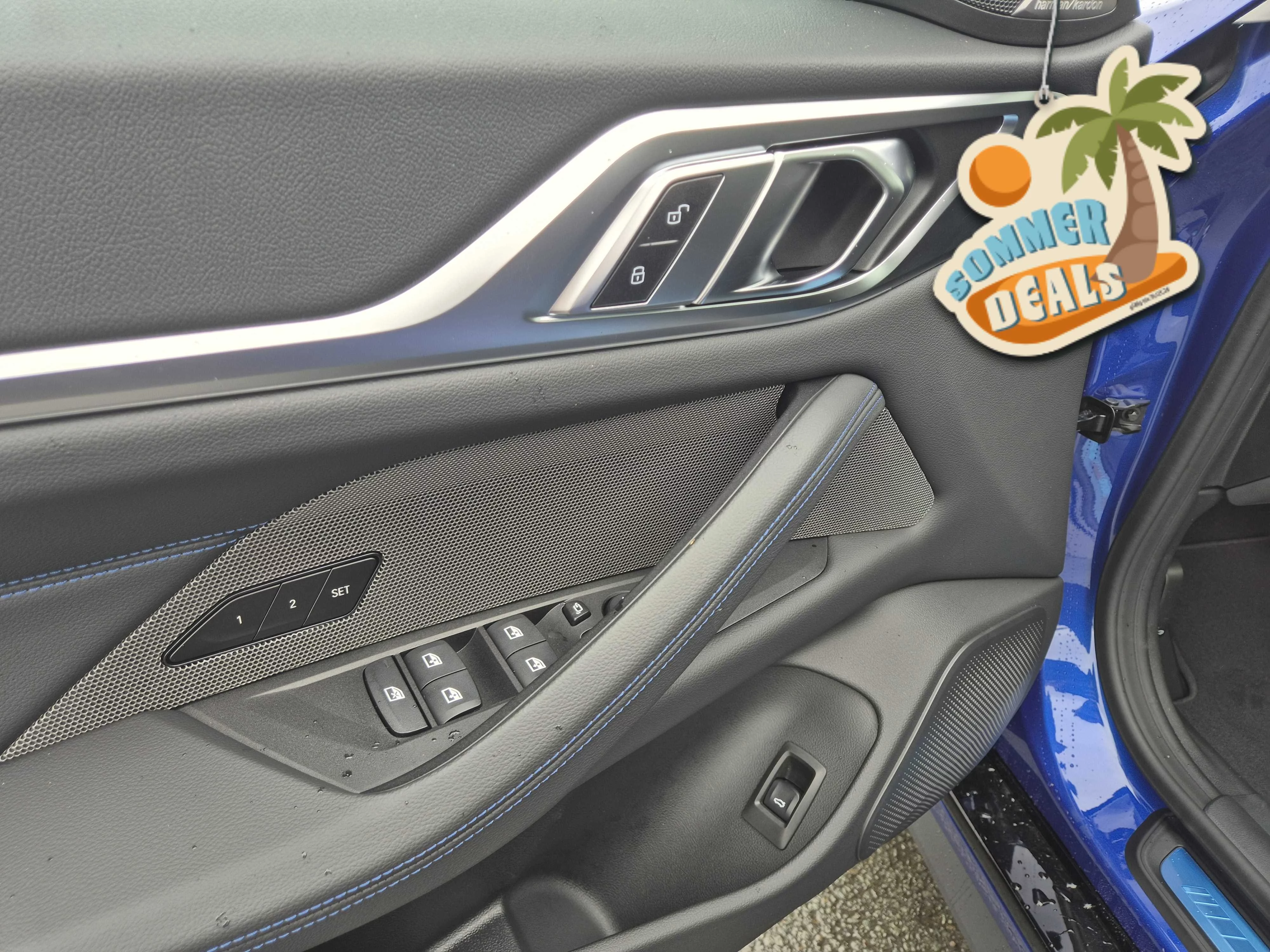 BMW i4 xDrive40 M Sport Pro HUD AHK Harman Kardon – Fahrzeugansicht 29