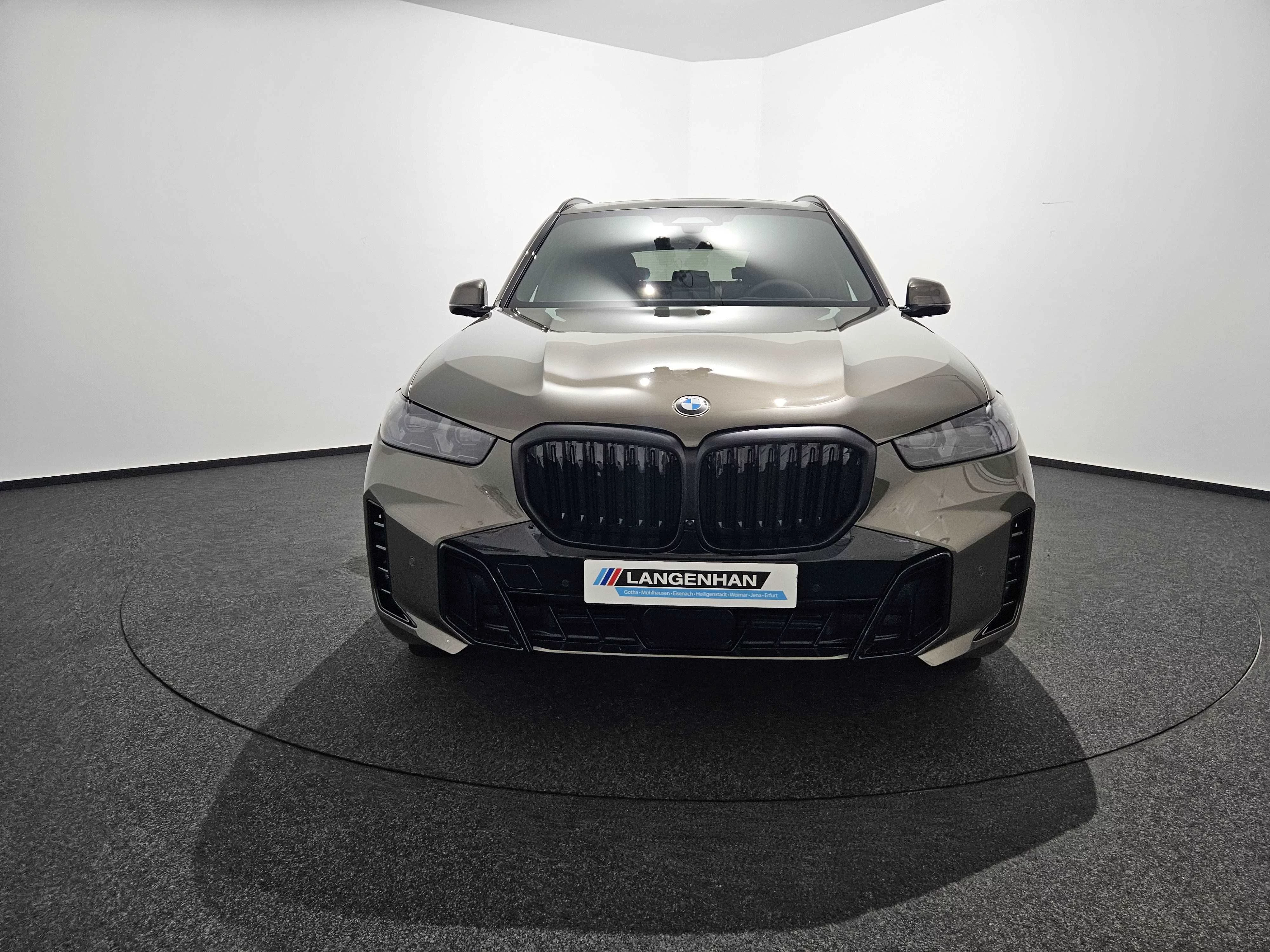 BMW X5 xDrive30d M Sport Sofclose Lufwahrwerk AHK