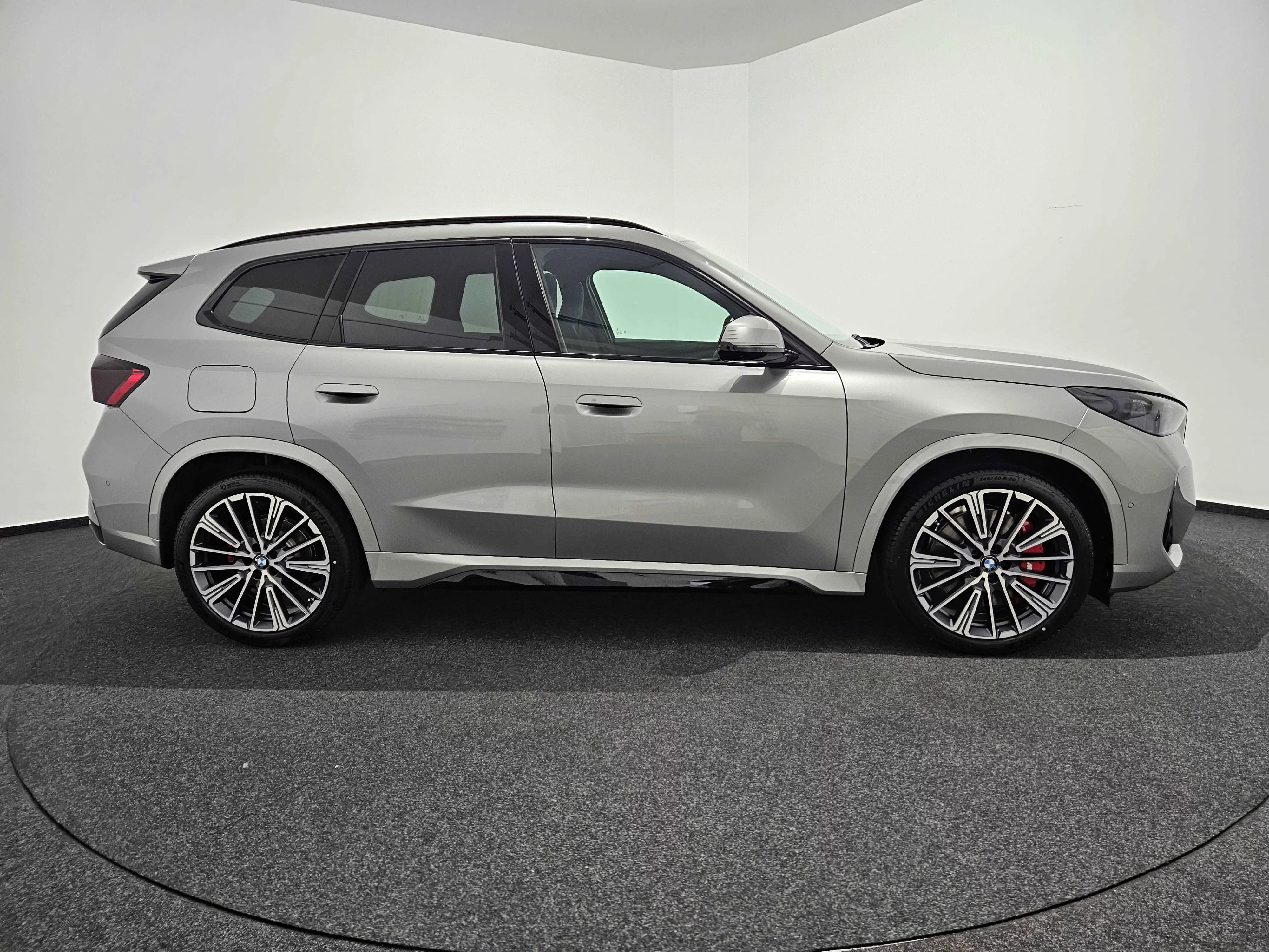 BMW X1 xDrive20d xDrive M Sport HUD AHK Pano