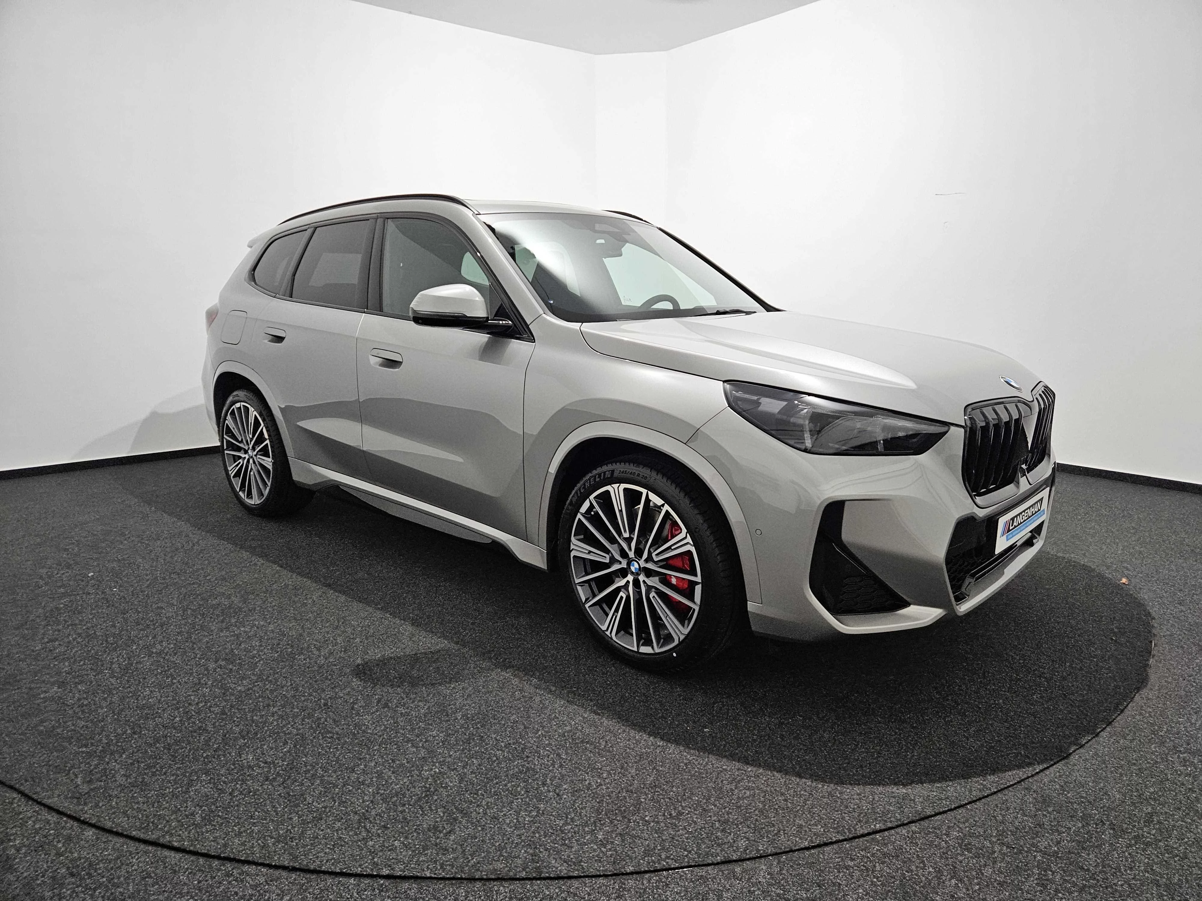 BMW X1 xDrive20d xDrive M Sport HUD AHK Pano