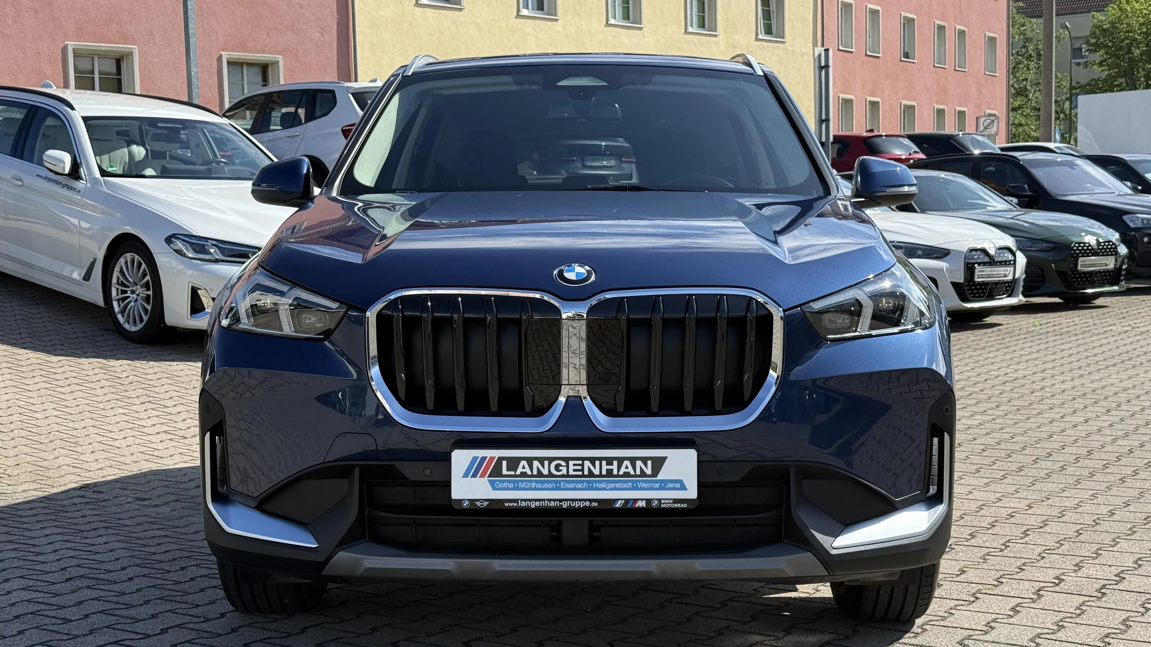 BMW X1 sDrive18i LED LC Plus AHK Kamera Komfortzg SHZ PDC Tempo