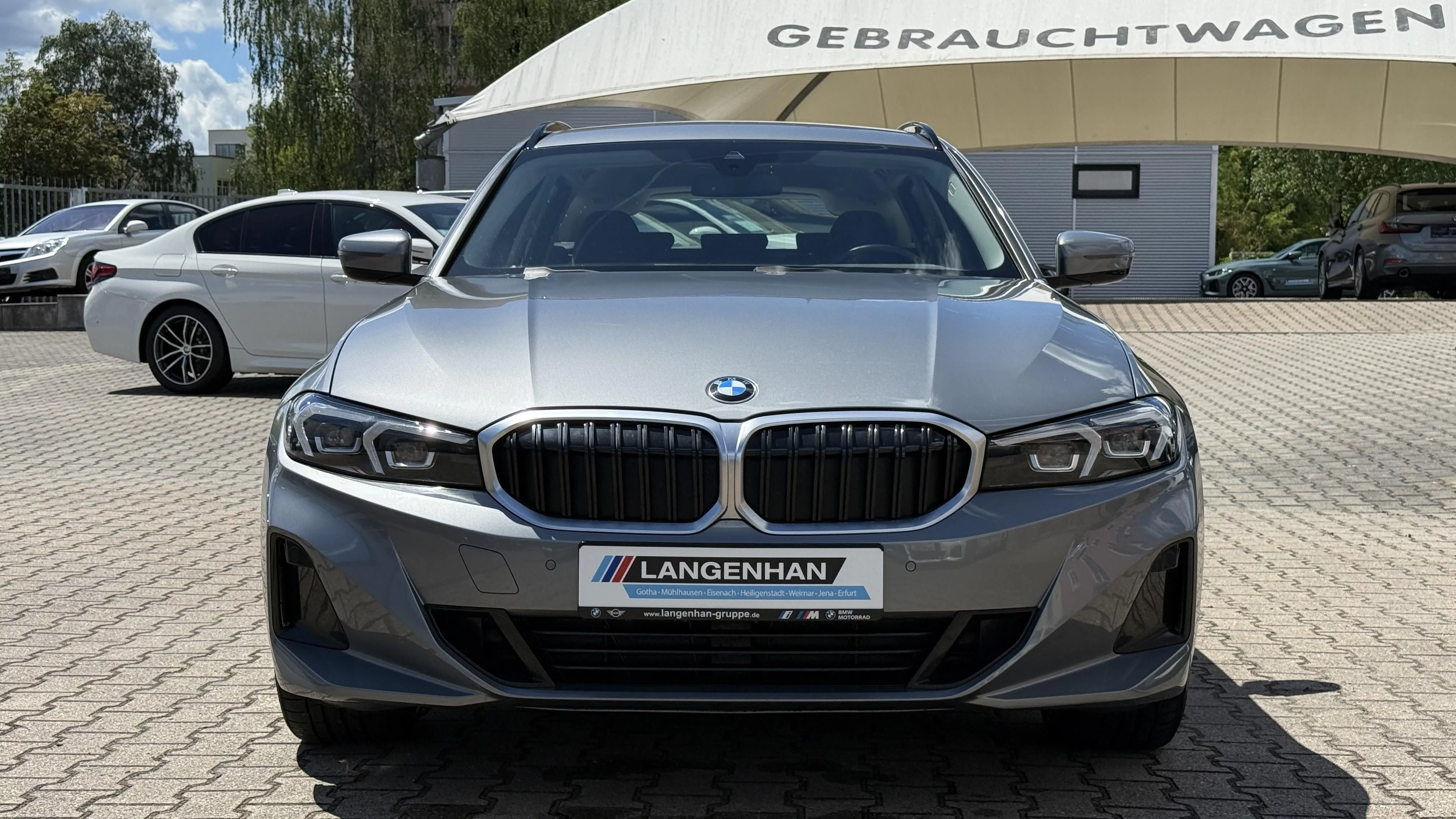 BMW 318d LED LC Plus SHZ PDC Tempo