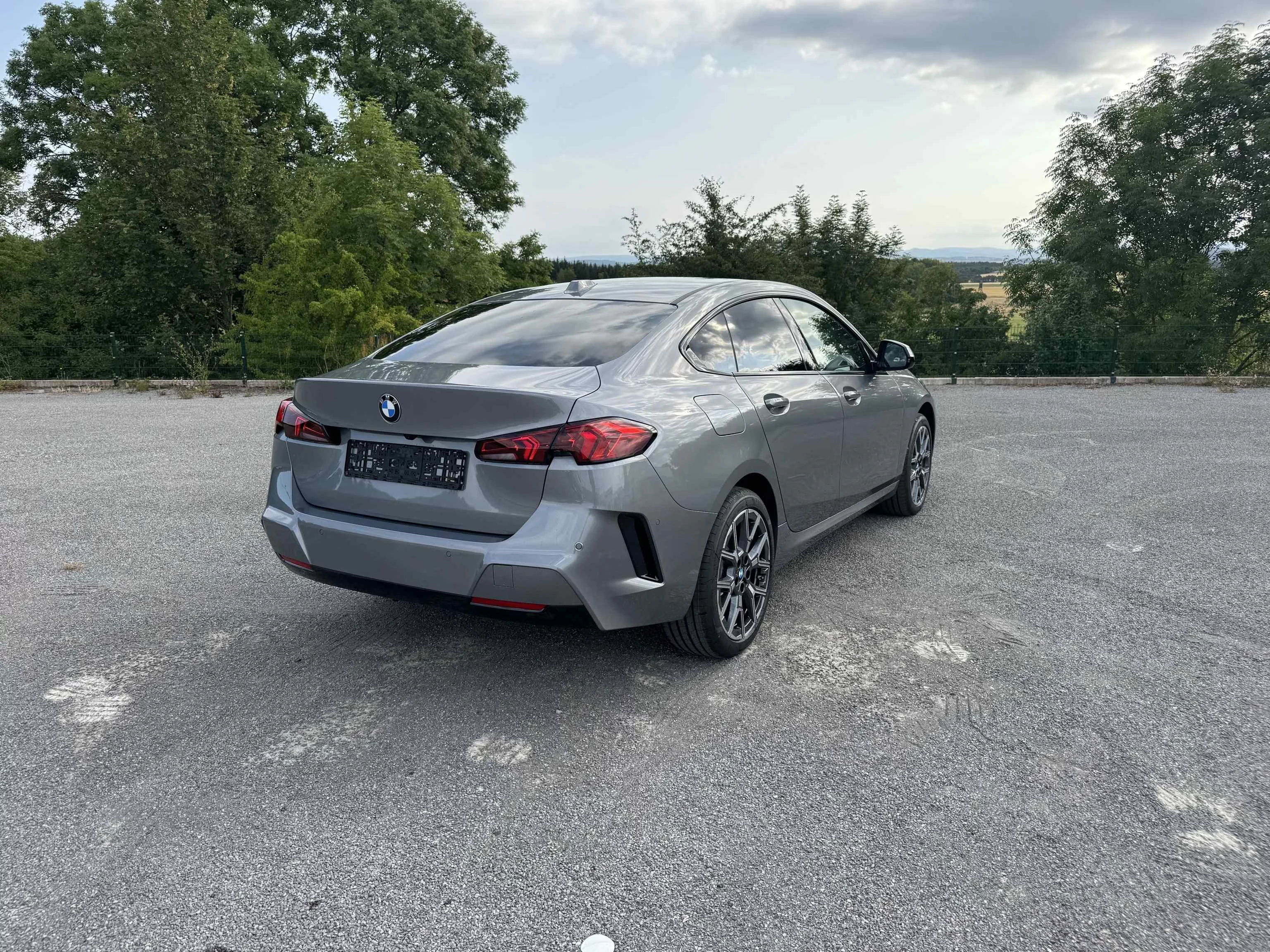 BMW 216 M Design Premiumpaket AHK Sportsitze