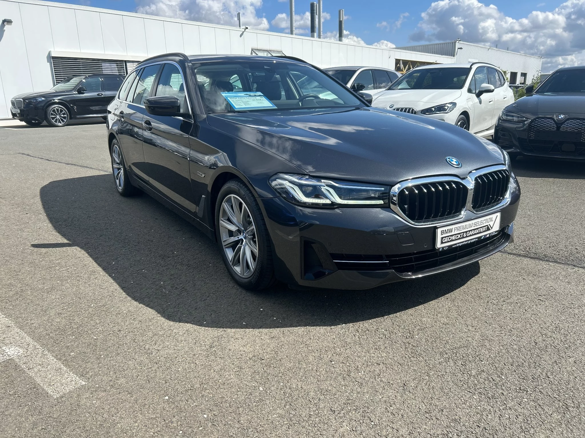BMW 530e Tour LASER PANO Head-Up Komfortsitz Laserlicht