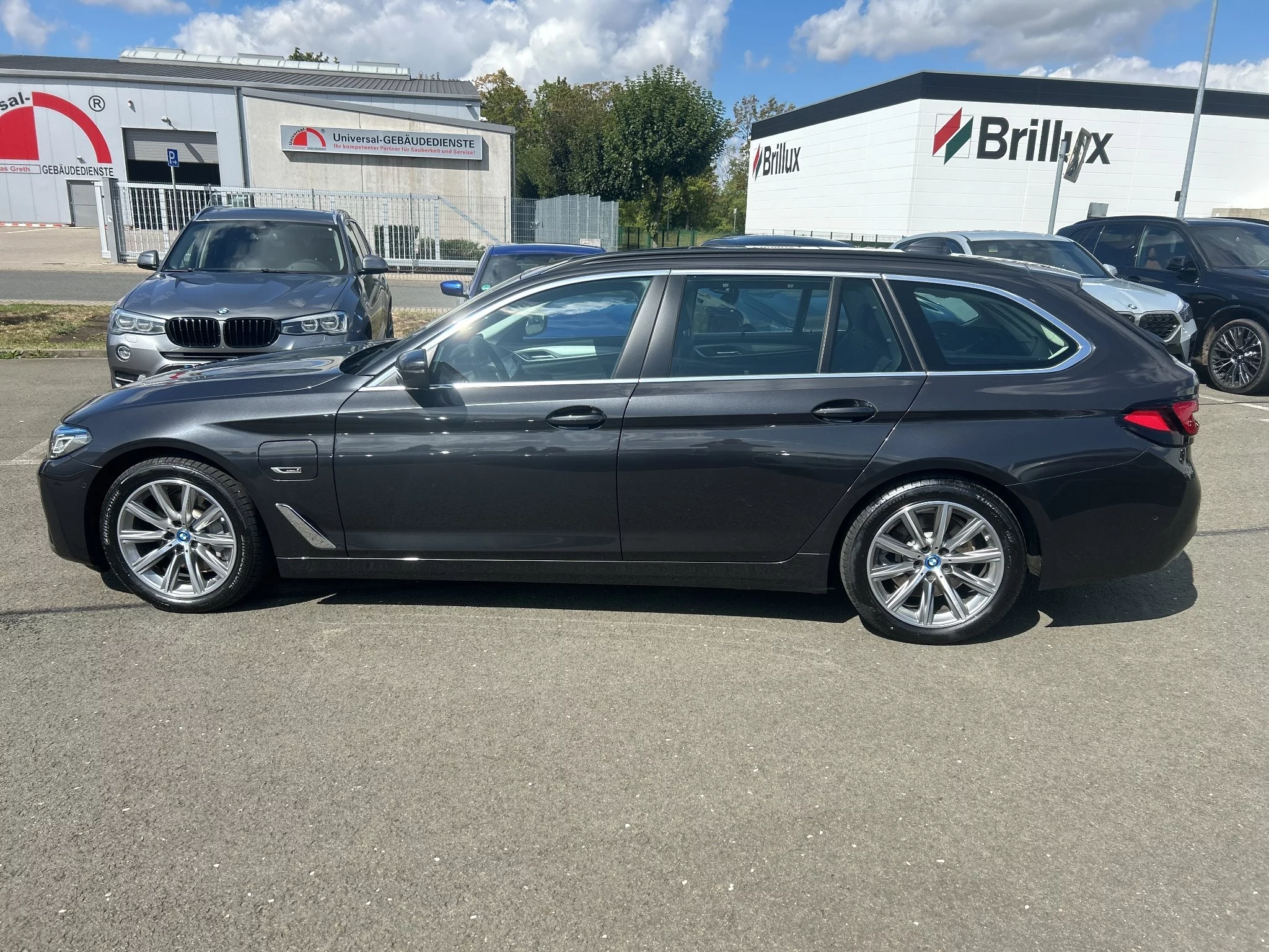 BMW 530e Tour LASER PANO Head-Up Komfortsitz Laserlicht