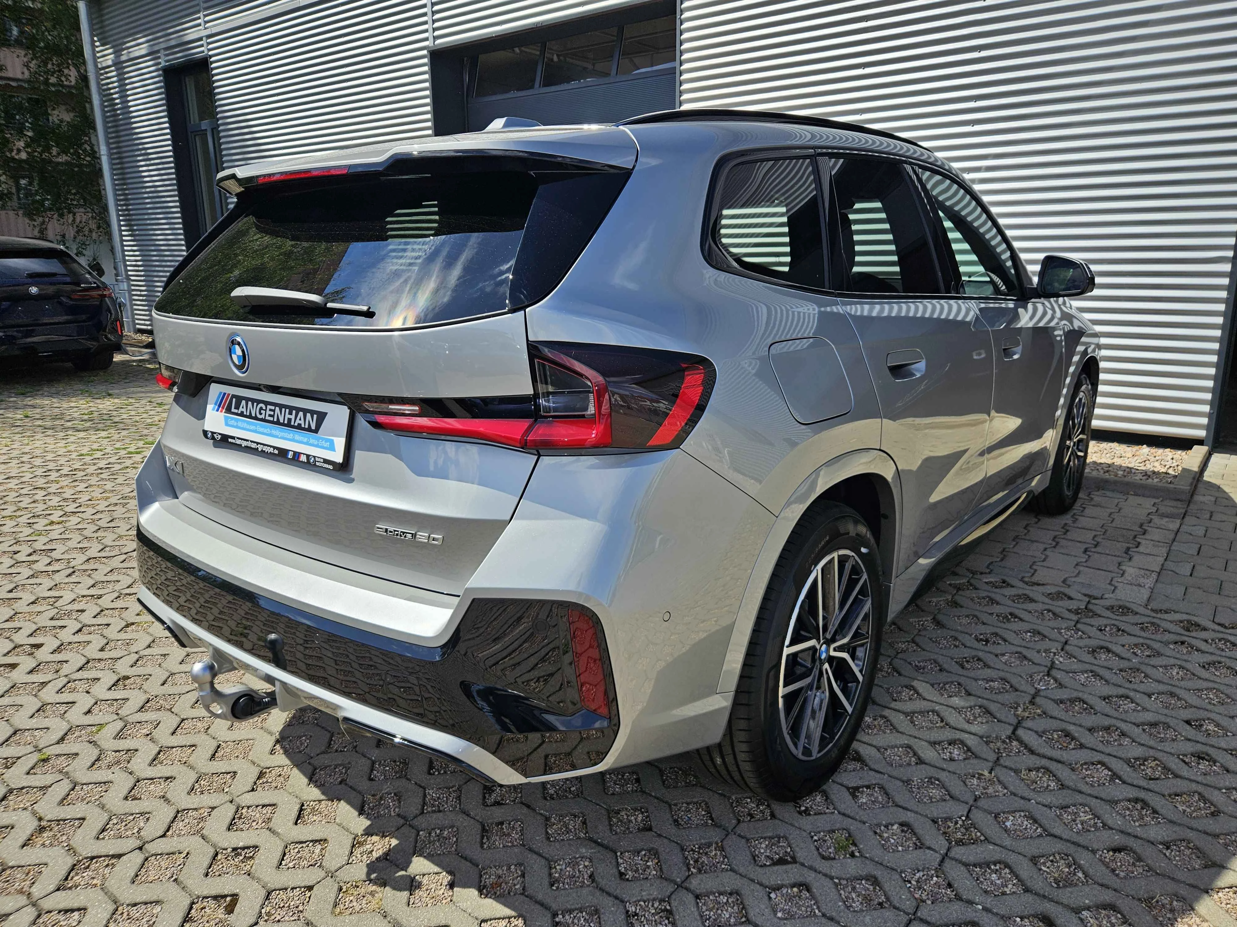 BMW iX1 eDrive20 M Sport HUD AHK Lenkradheizung