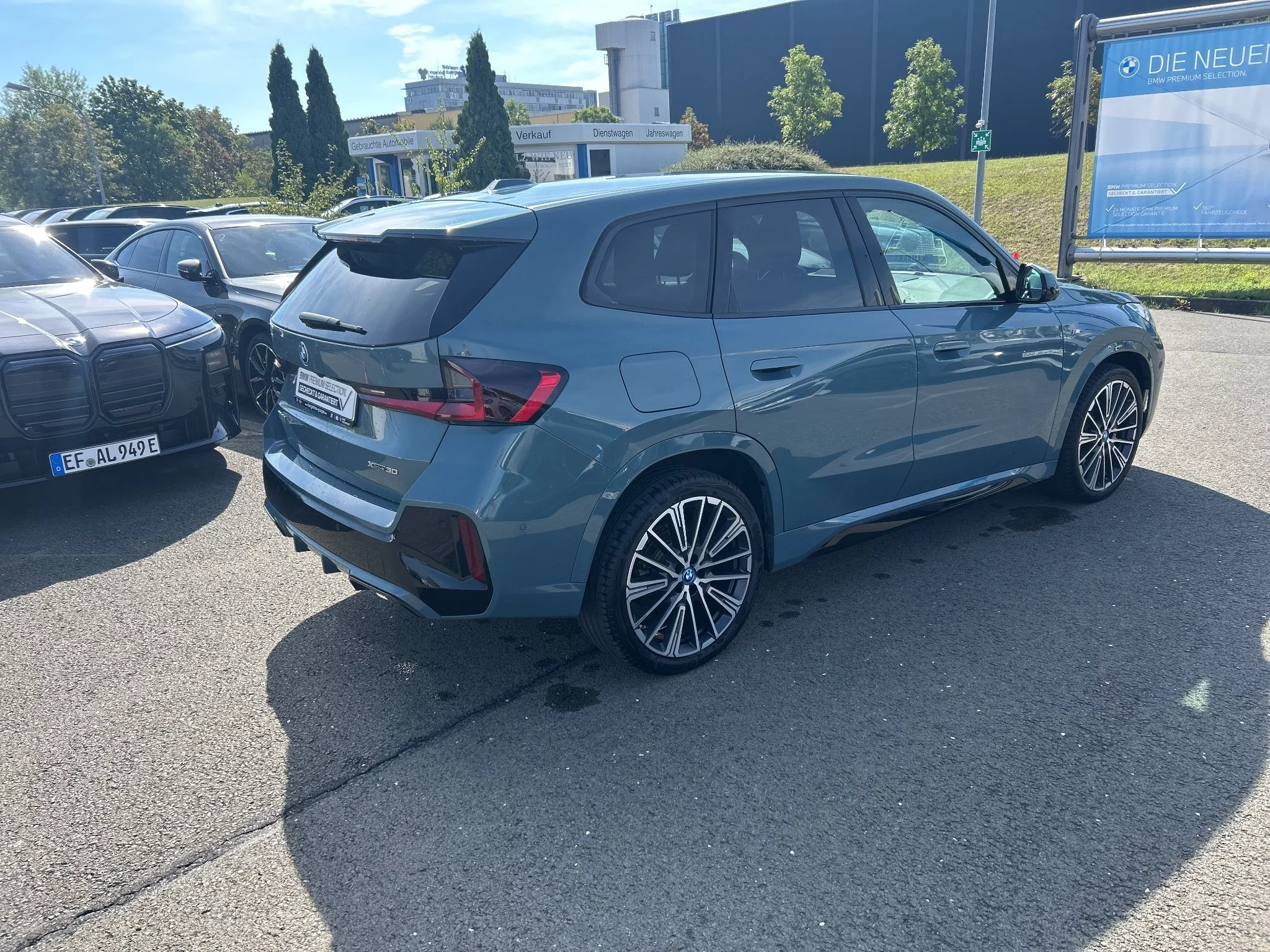 BMW iX1 xDrive30 M Sport Head-Up LED Shz Sitzverst. elektr. mit Memory