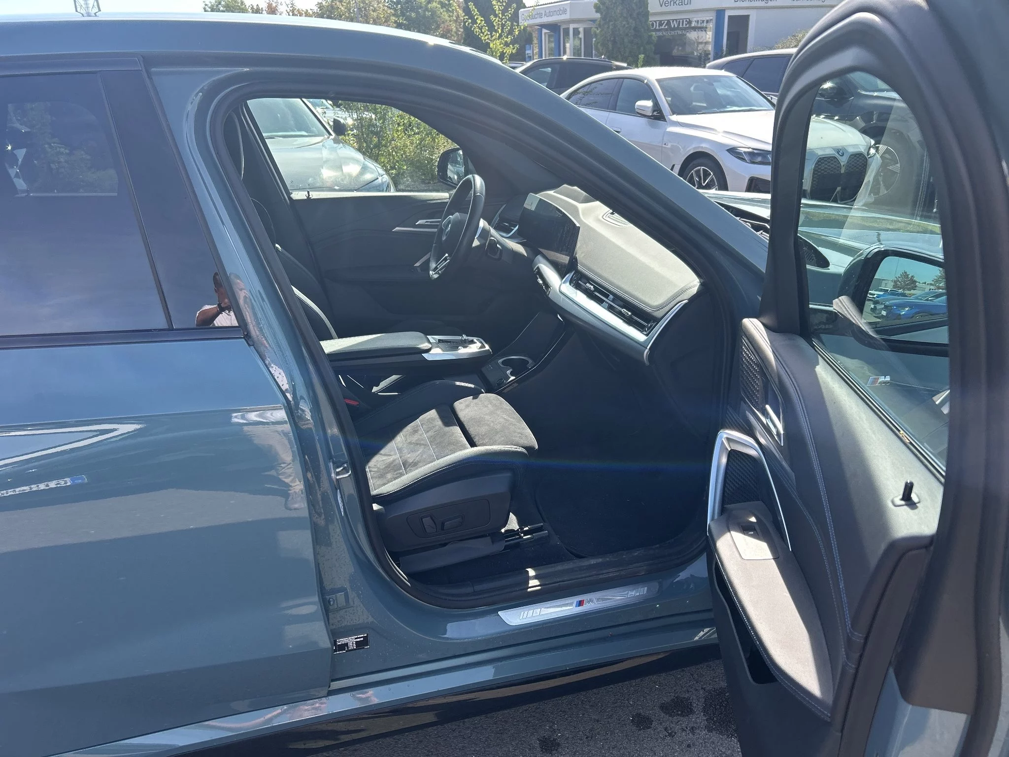 BMW iX1 xDrive30 M Sport Head-Up LED Shz Sitzverst. elektr. mit Memory