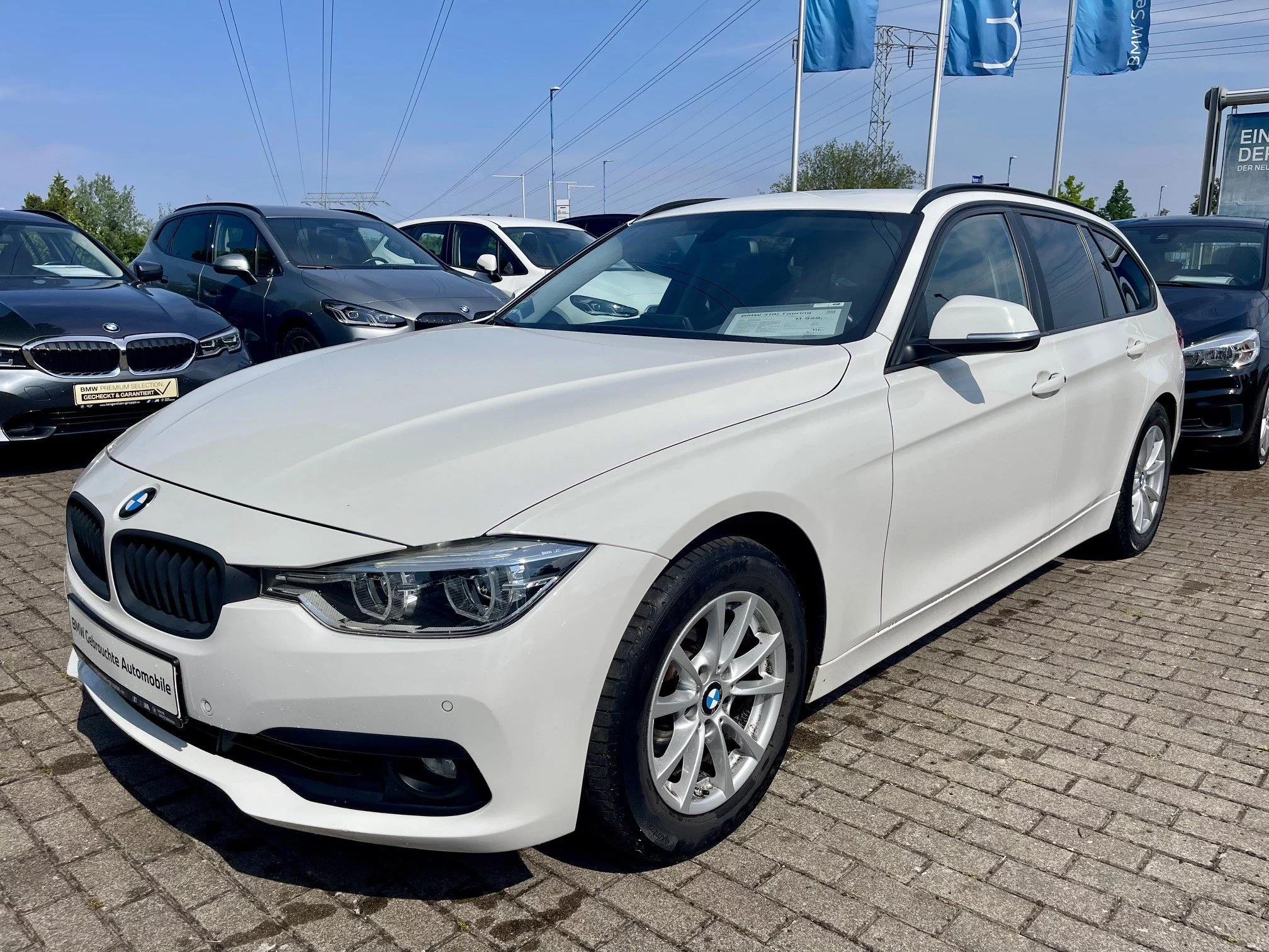 BMW 318i Touring Advantage LED Navi Bus. Komfortzg.