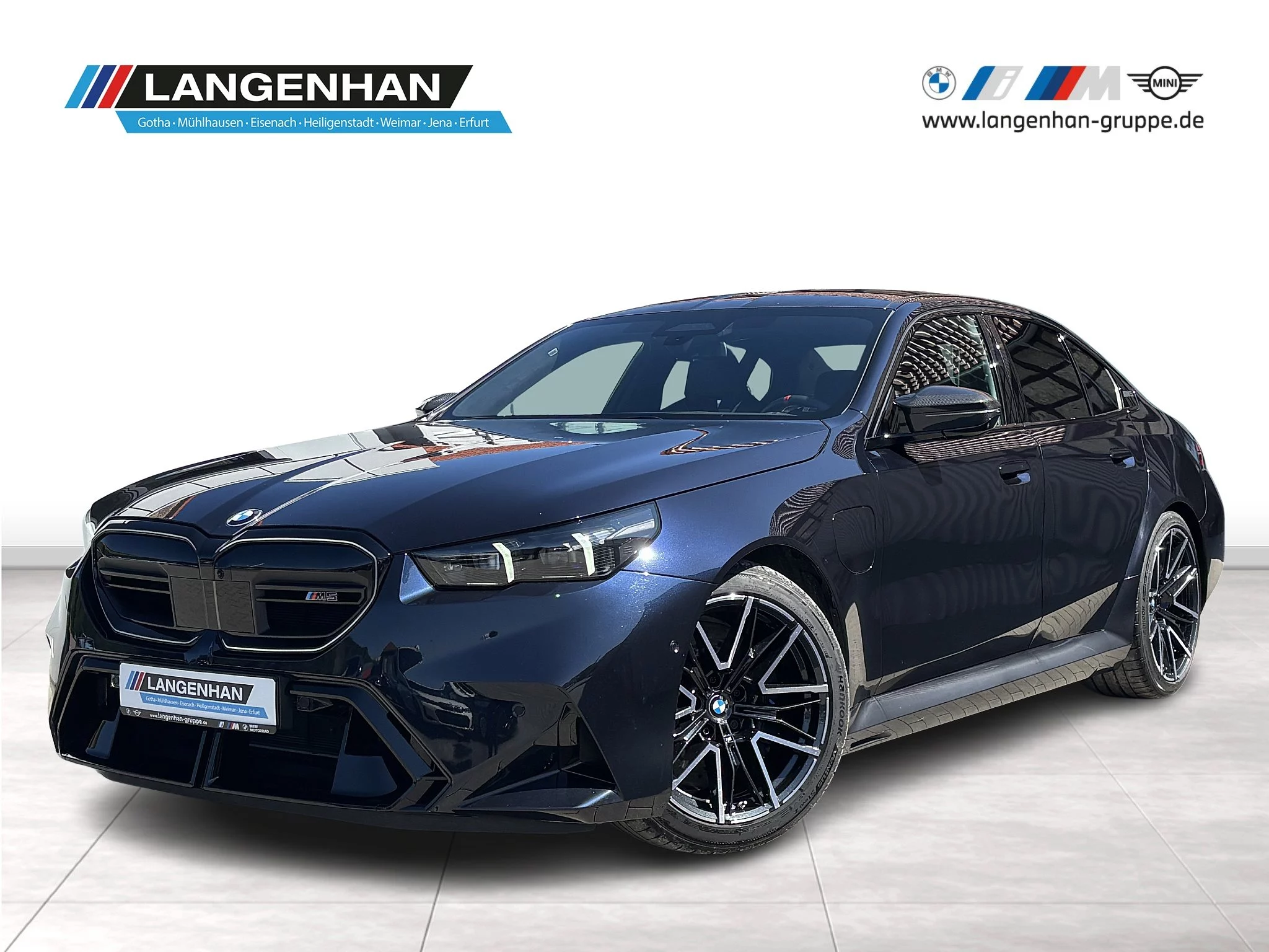 BMW M5 Limousine 0,5% Versteuer. M Drivers AHK B&W 360°