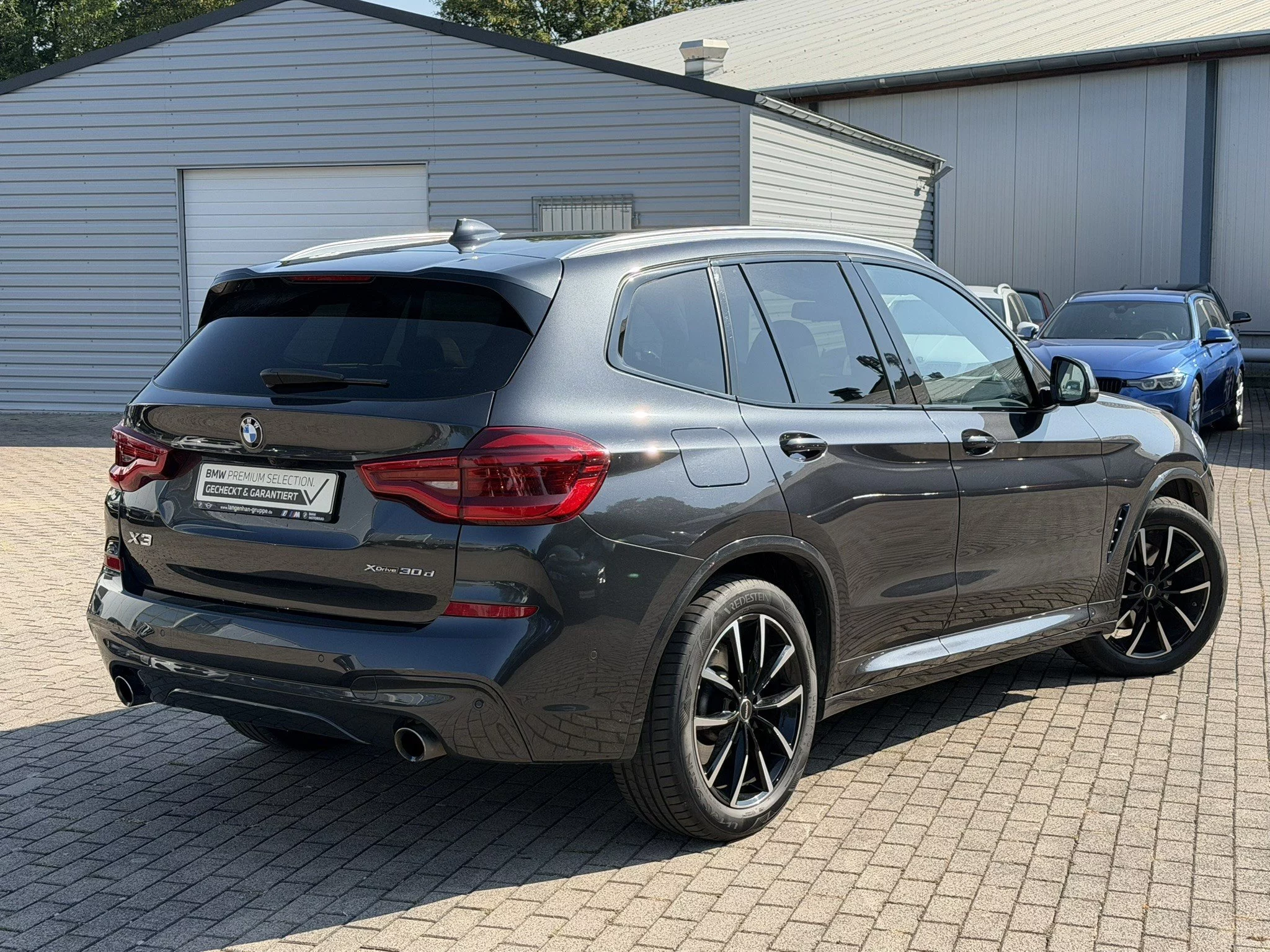 BMW X3 xDrive30d ///M Sport LED Navi HUD Kamera Pano SHZ PDC Tempo