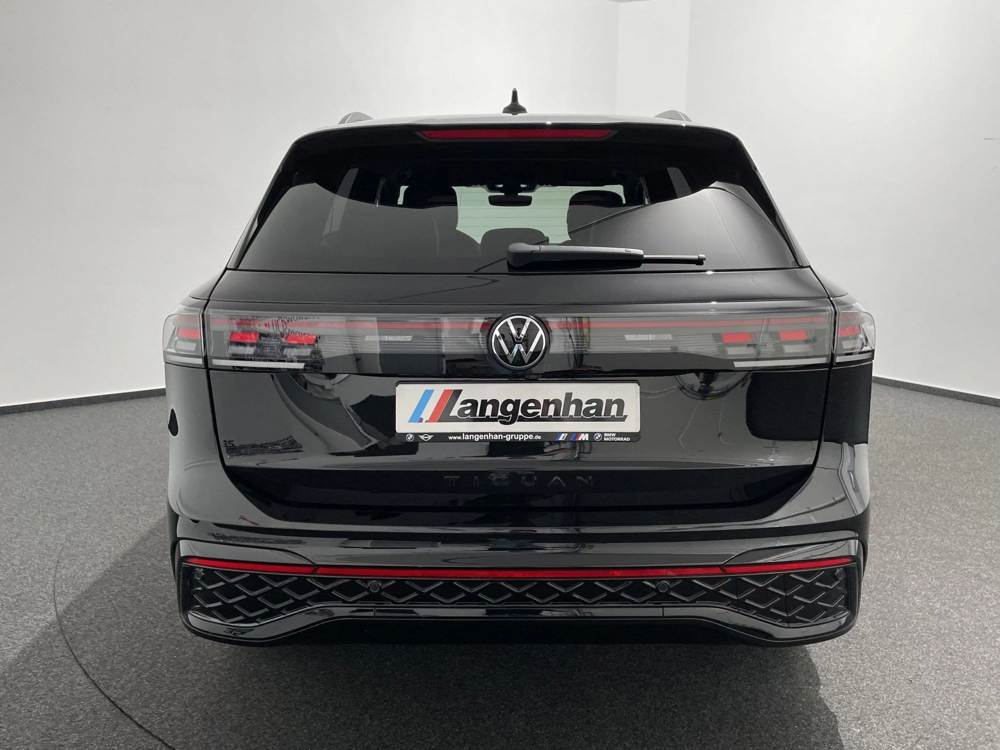 VW Tiguan 2.0 TDI 4Motion R-Line Head-Up DAB LED
