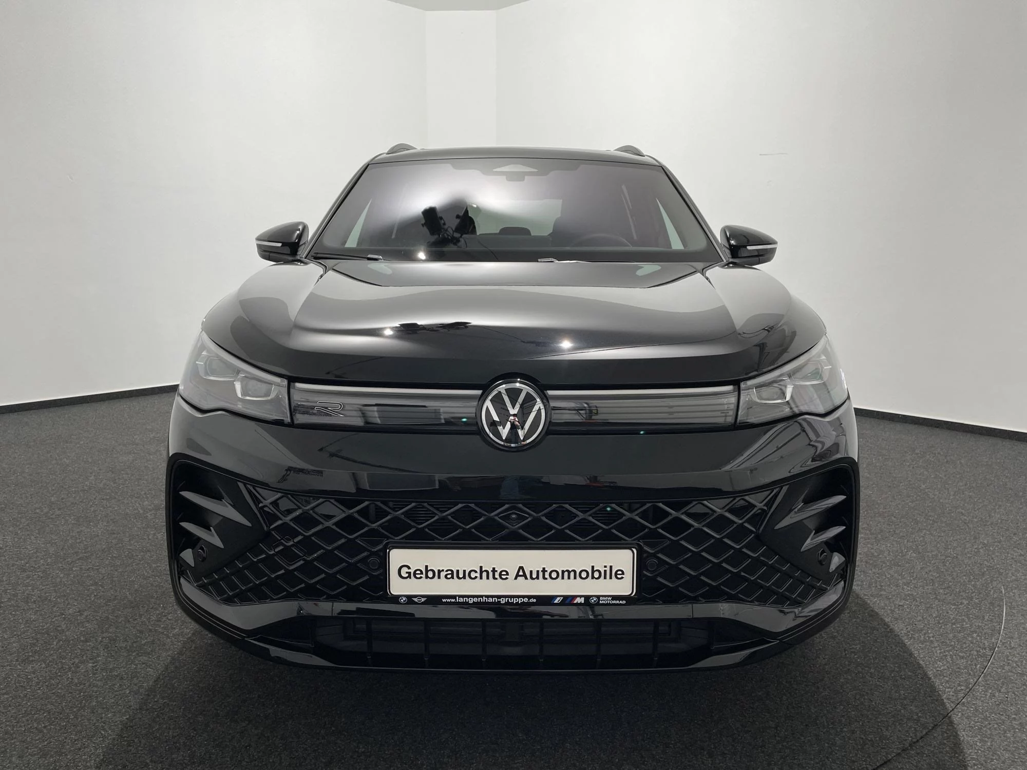 VW Tiguan 2.0 TDI 4Motion R-Line Head-Up DAB LED
