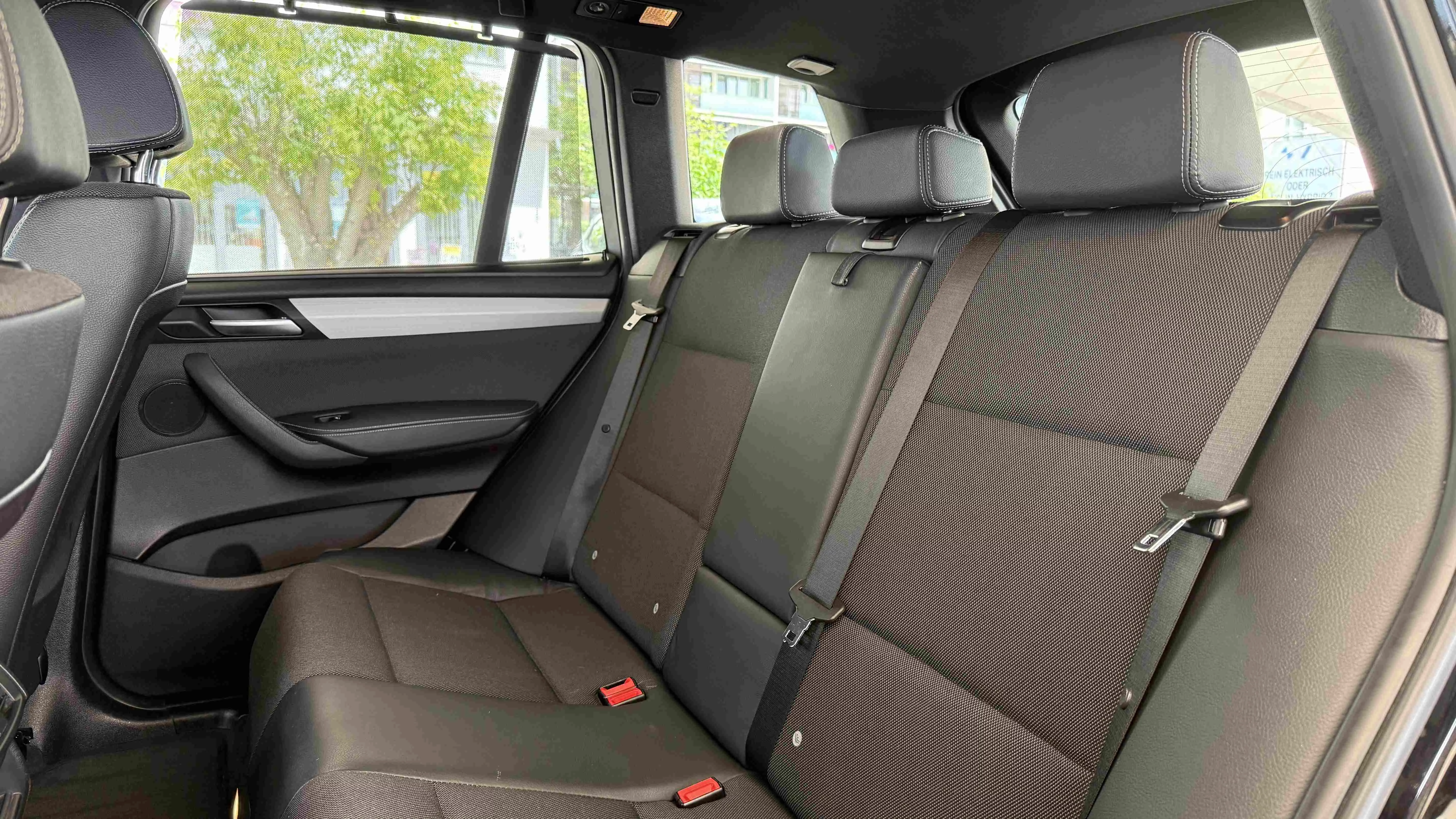 BMW X3 xDrive20i M Sportpaket Xenon Navi Prof. *GEWERBE*