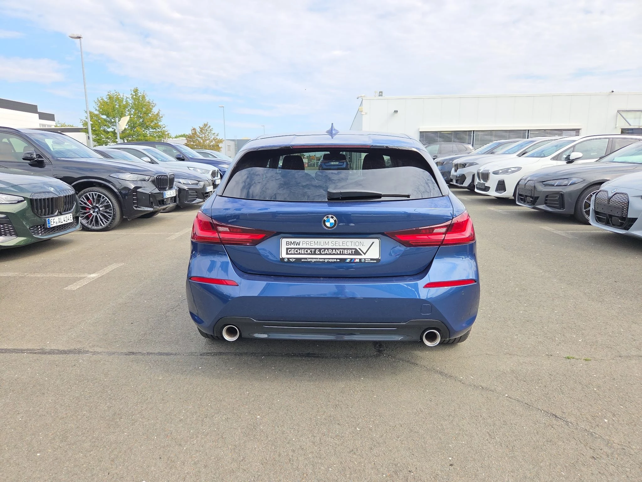 BMW 120d xDrive Hatch Sport Line DAB LED WLAN Shz