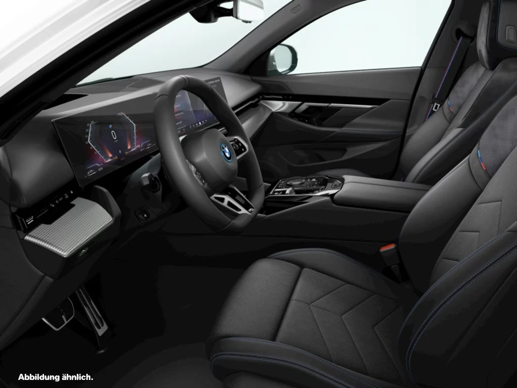 BMW 550e xDrive Touring