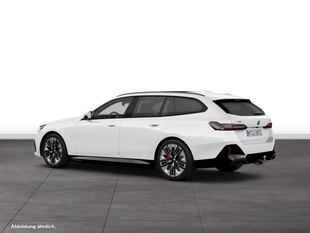 BMW 550e xDrive Touring