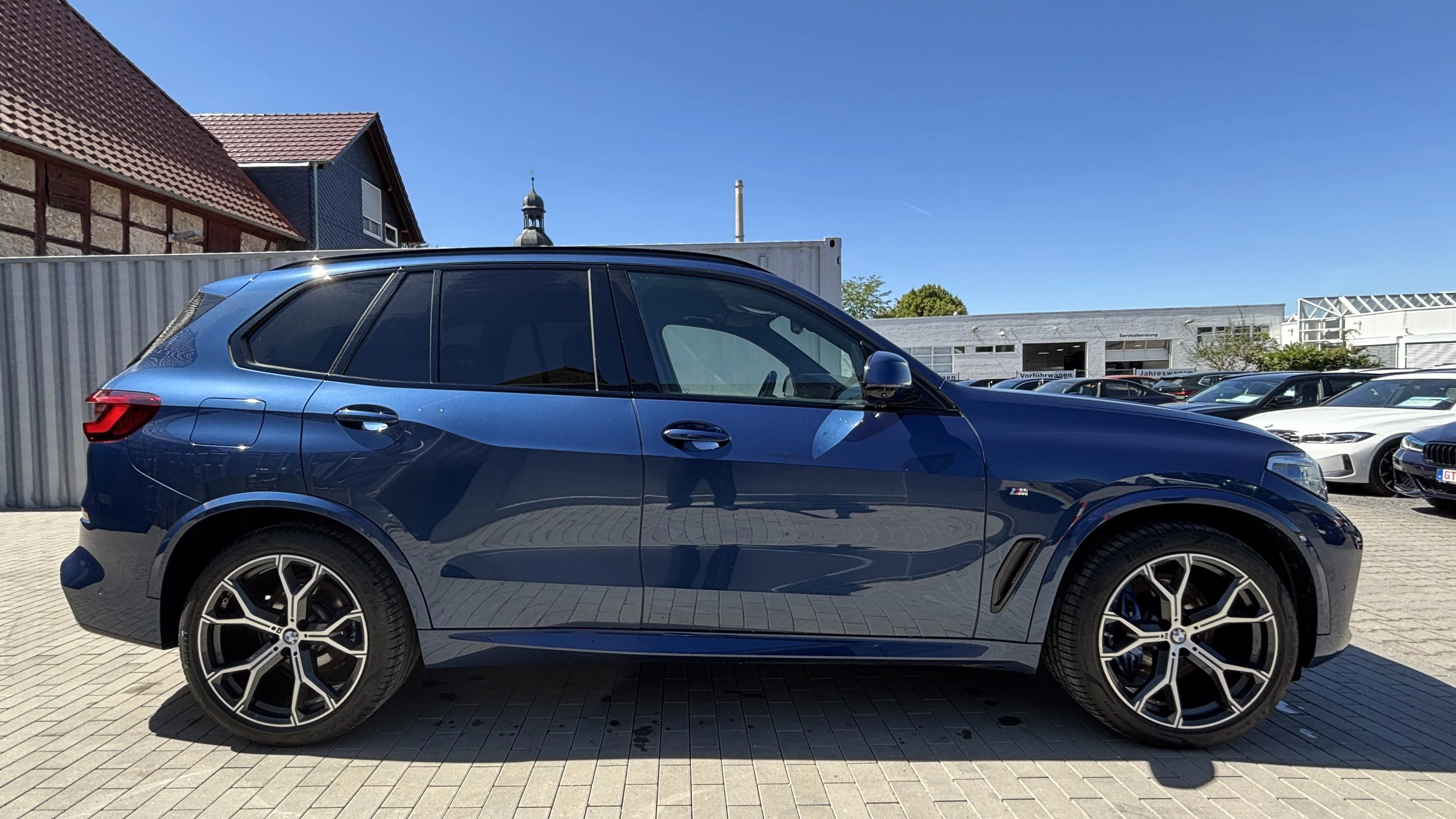 BMW X5 xDrive30d ///M Sport Laser LC Prof HUD AHK 360° Luft SHZ PDC Tempo
