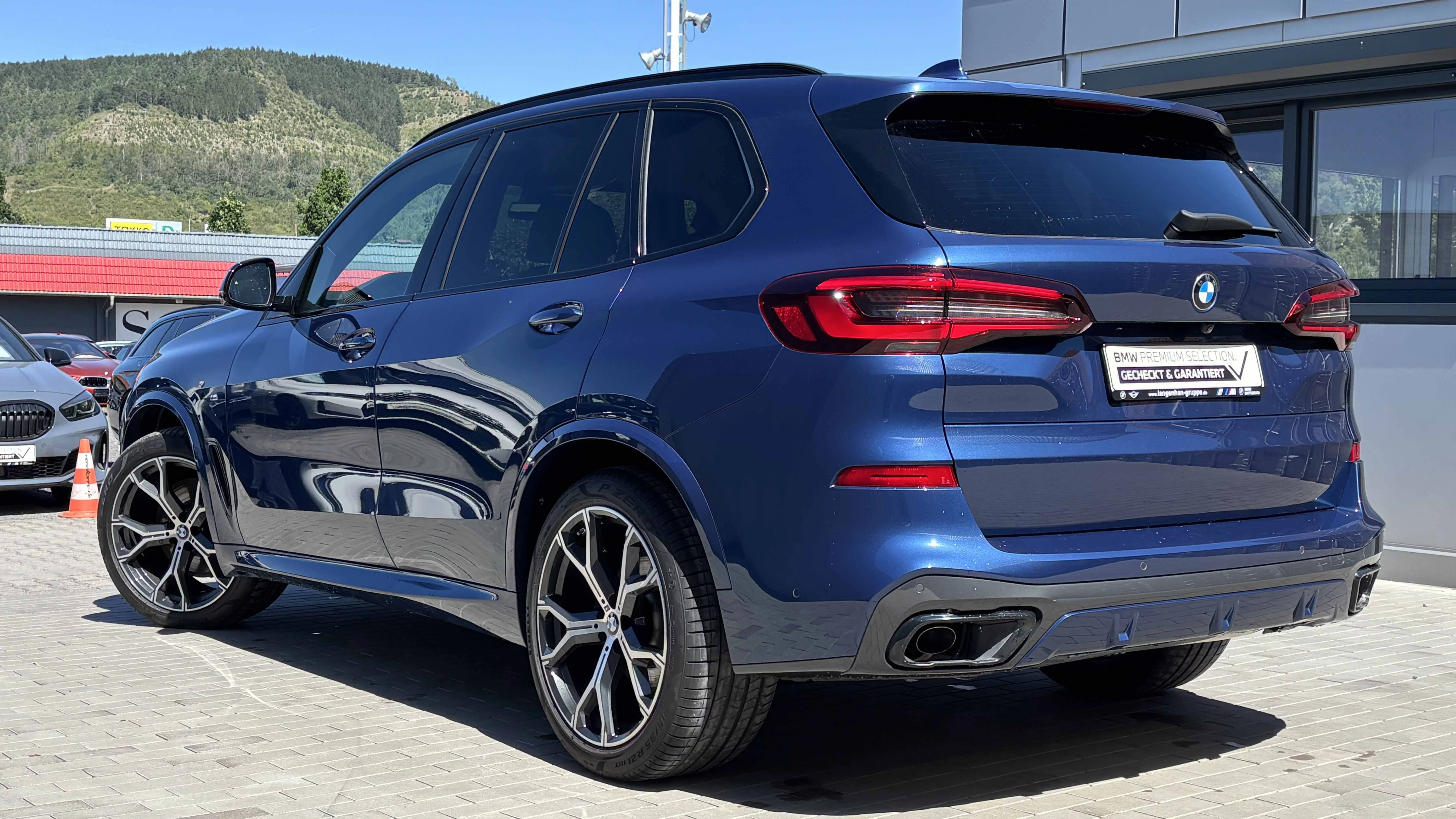BMW X5 xDrive30d ///M Sport Laser LC Prof HUD AHK 360° Luft SHZ PDC Tempo