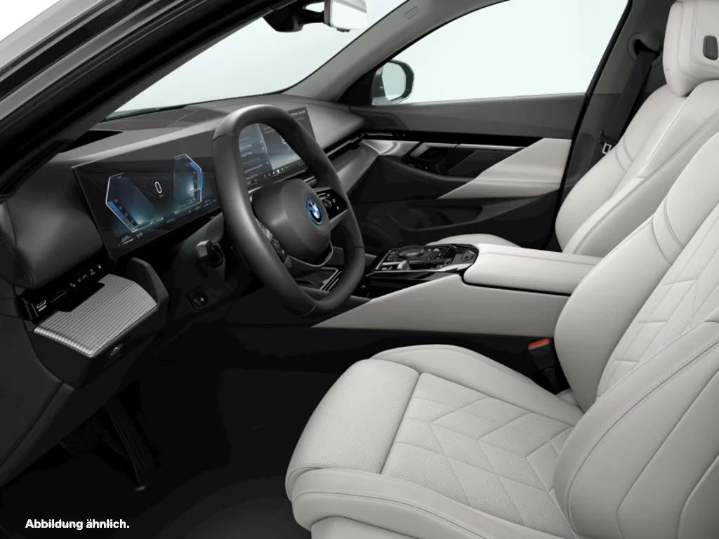 BMW 550e xDrive Limousine