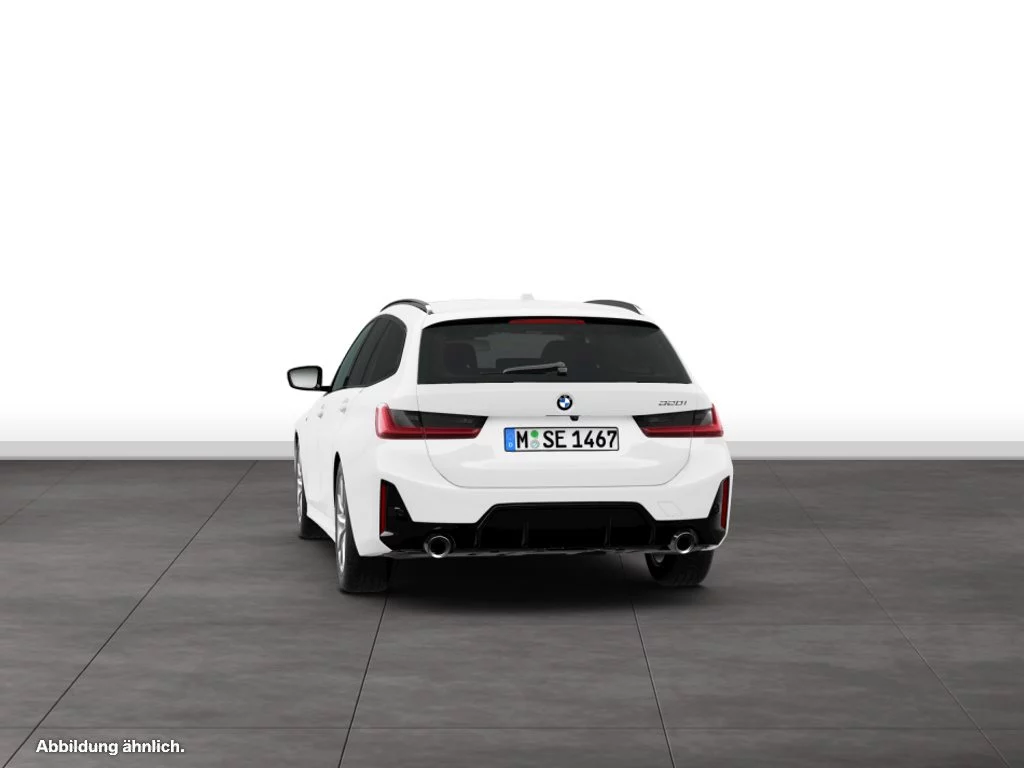 BMW 320i Touring