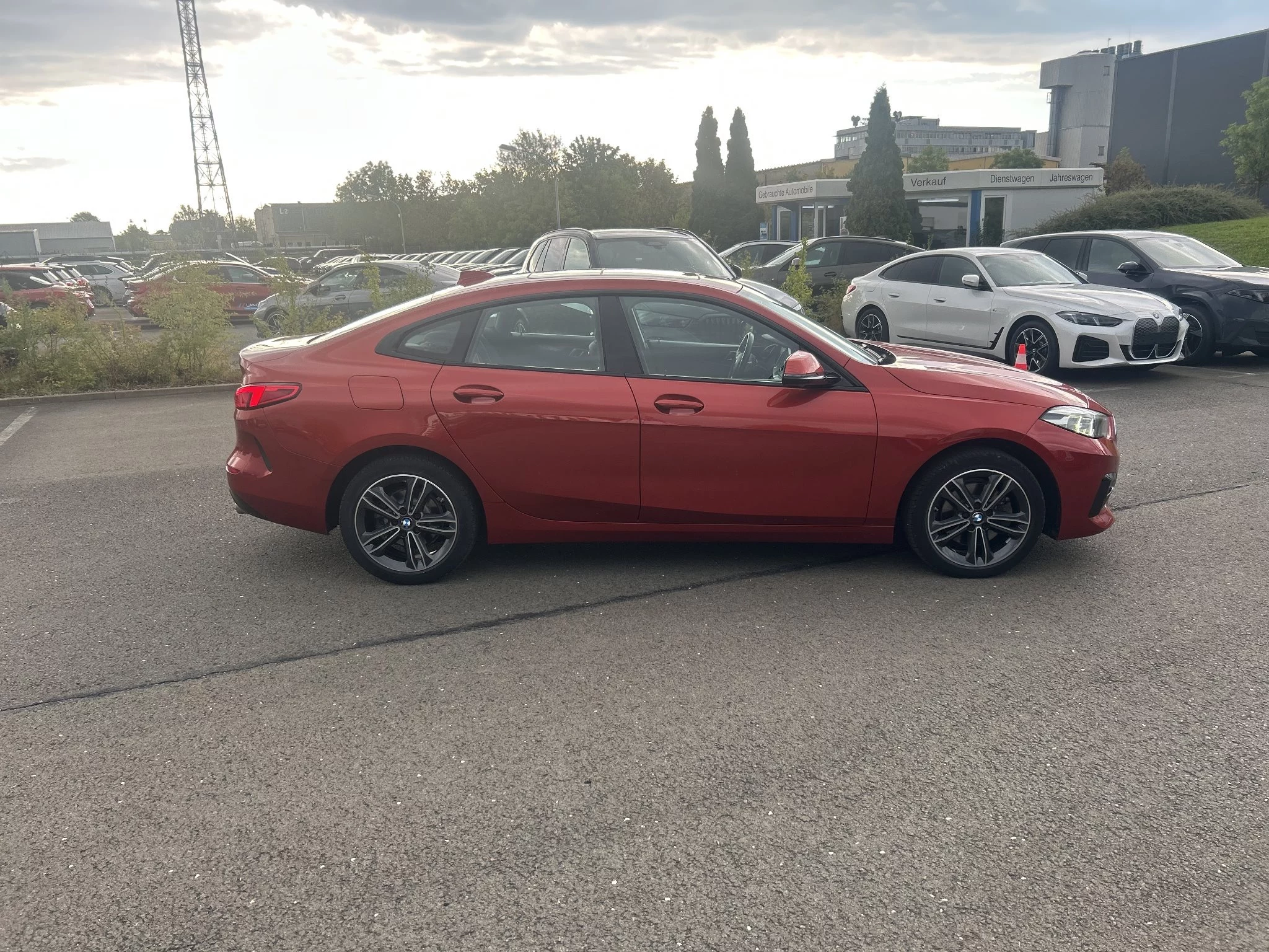 BMW 218d GC Sport Line HUD elektr Sitze mit Memory HK HiFi Pano
