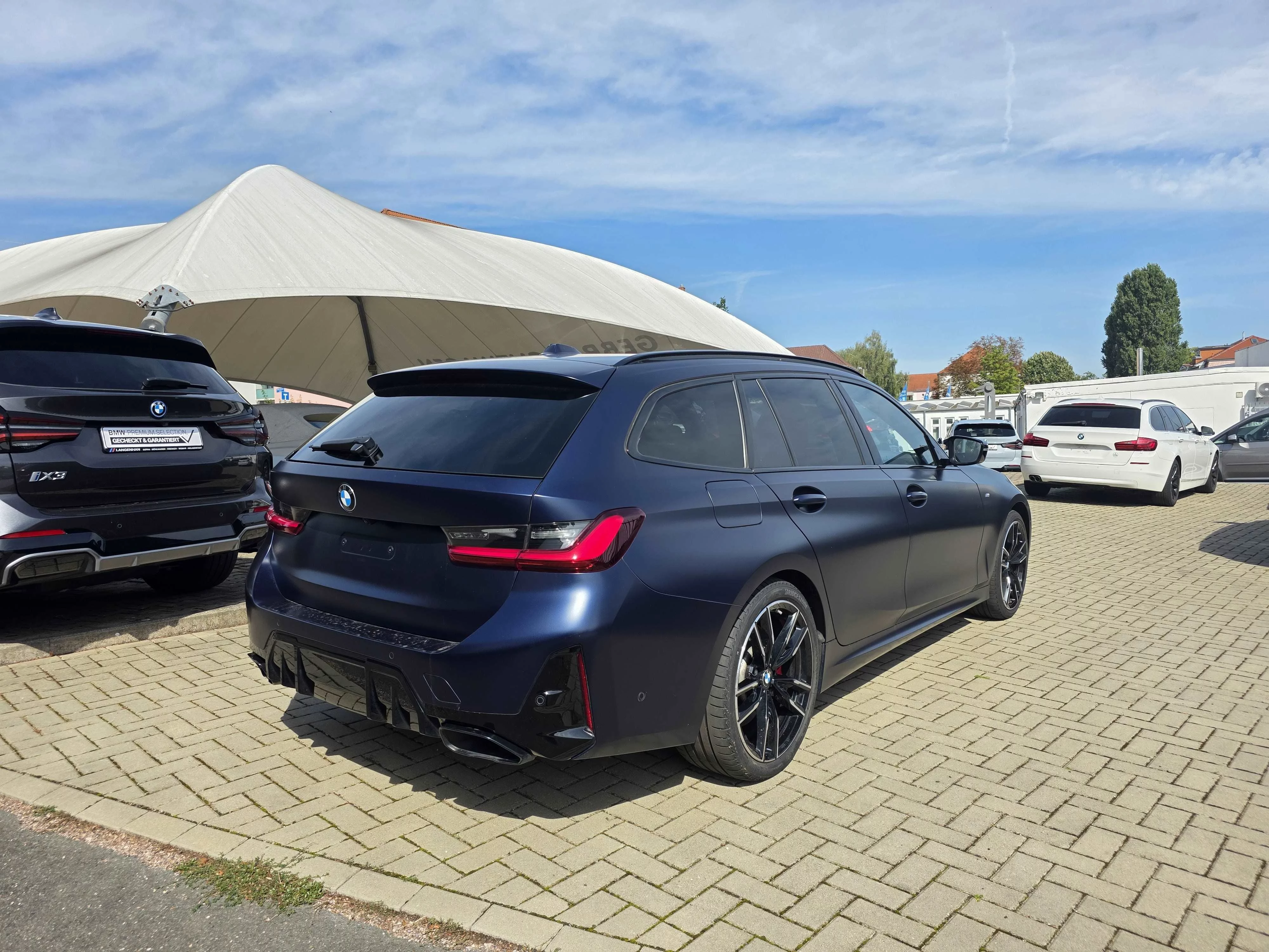 BMW M340d xDrive Touring LED LC Prof HUD AHK Pano HK SHZ PDC Tempo