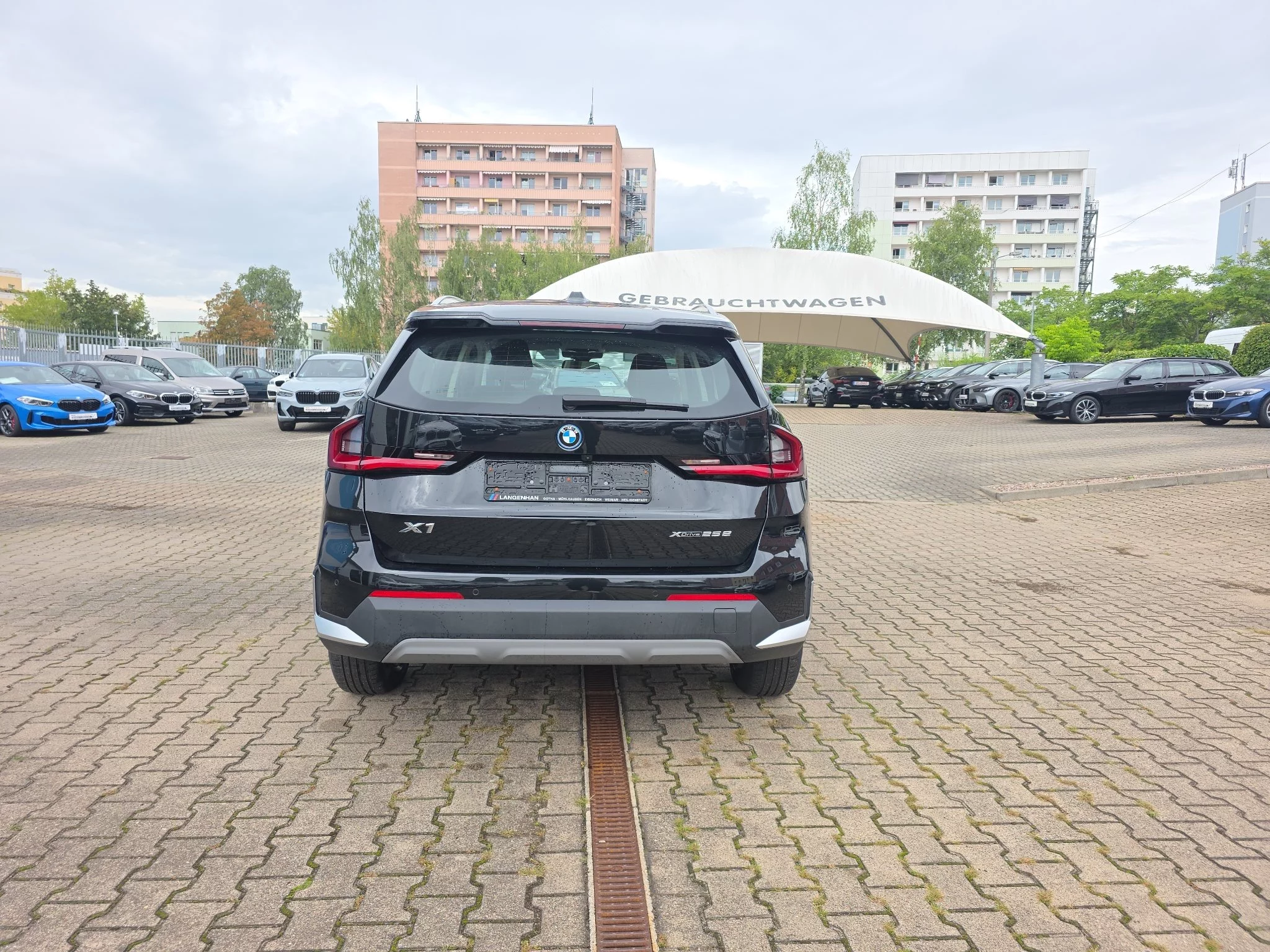 BMW X1 xDrive25e LED LC Prof HUD AHK Kamera SHZ PDC Tempo