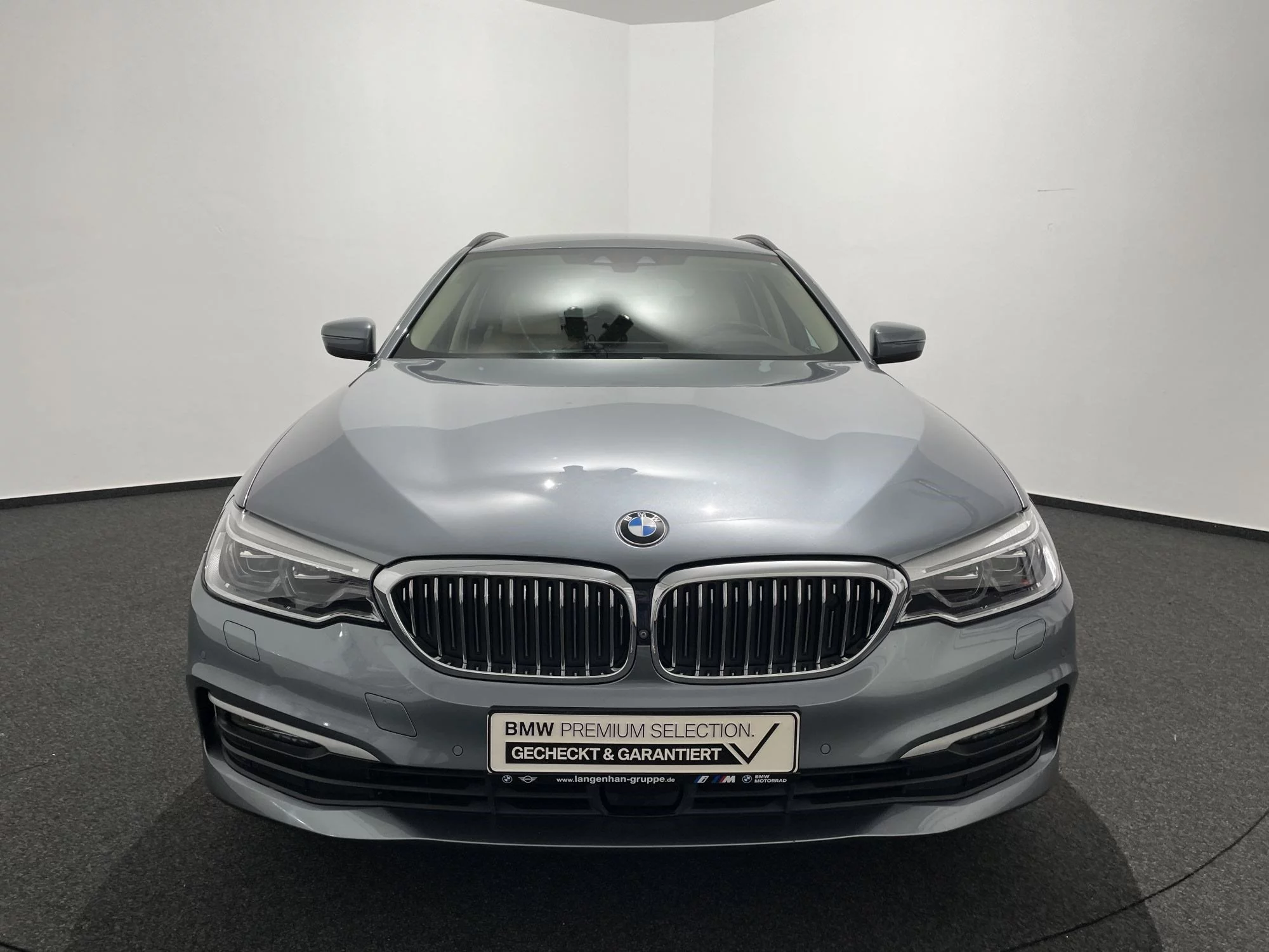 BMW 540d xDrive Touring 360° DAB HUD LED STHZ Memory "Remote Parking"