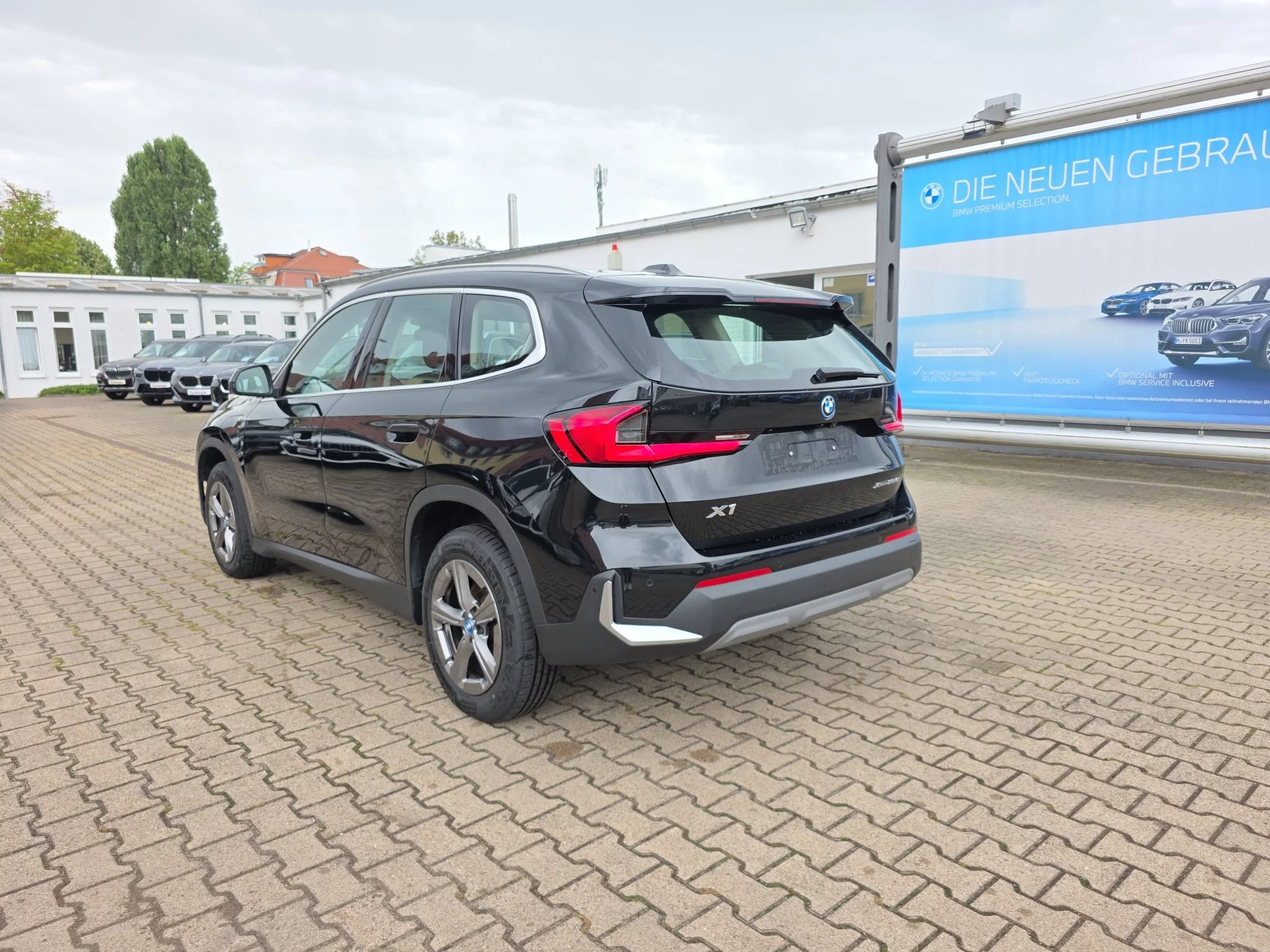 BMW X1 xDrive25e LED LC Prof HUD AHK Kamera SHZ PDC Tempo