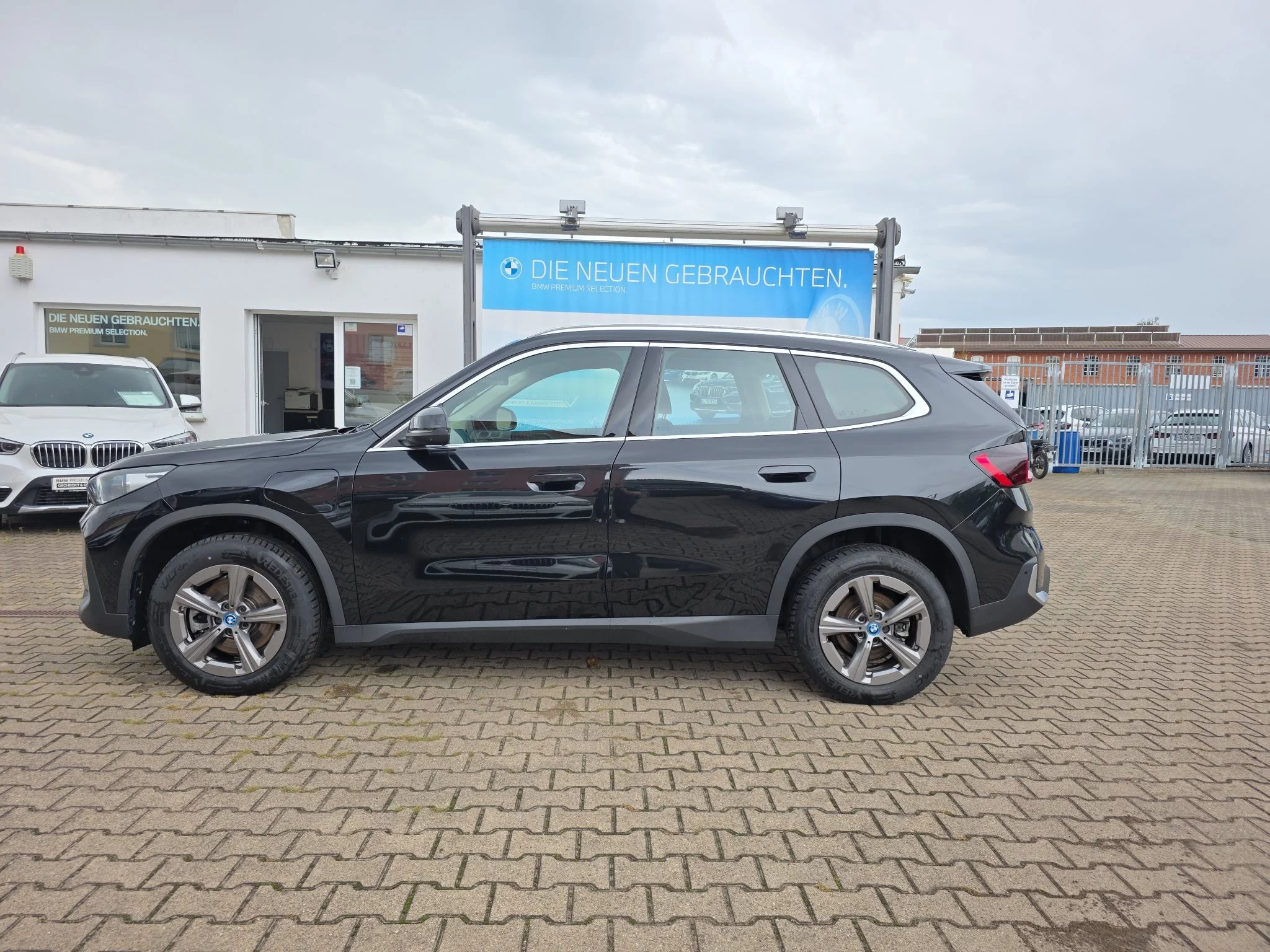 BMW X1 xDrive25e LED LC Prof HUD AHK Kamera SHZ PDC Tempo