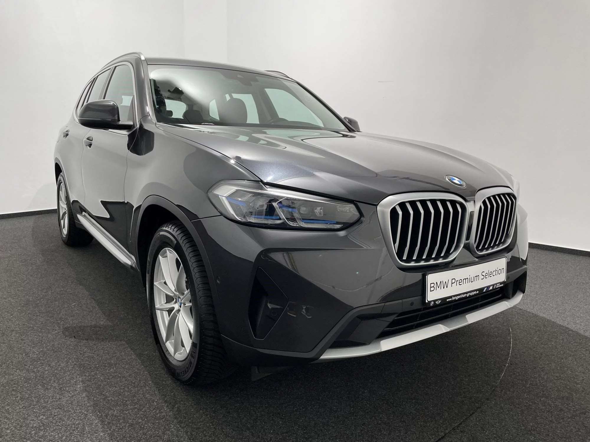 BMW X3 xDrive20i RFK NAVI DAB HiFi WLAN Komfortzg. SHZ